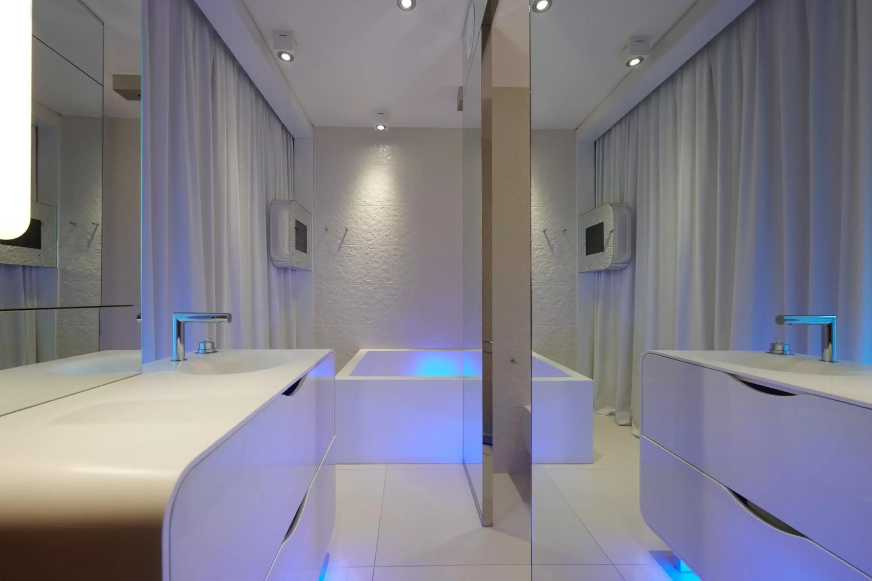 Bathroom in i-Suite Hotel