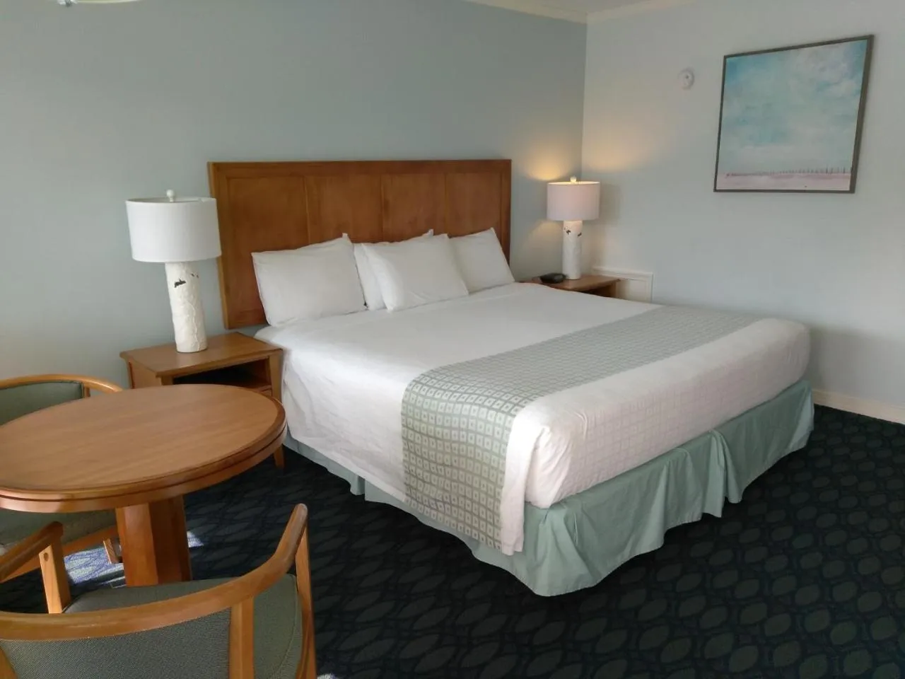 Bed in Sea Crest Inn