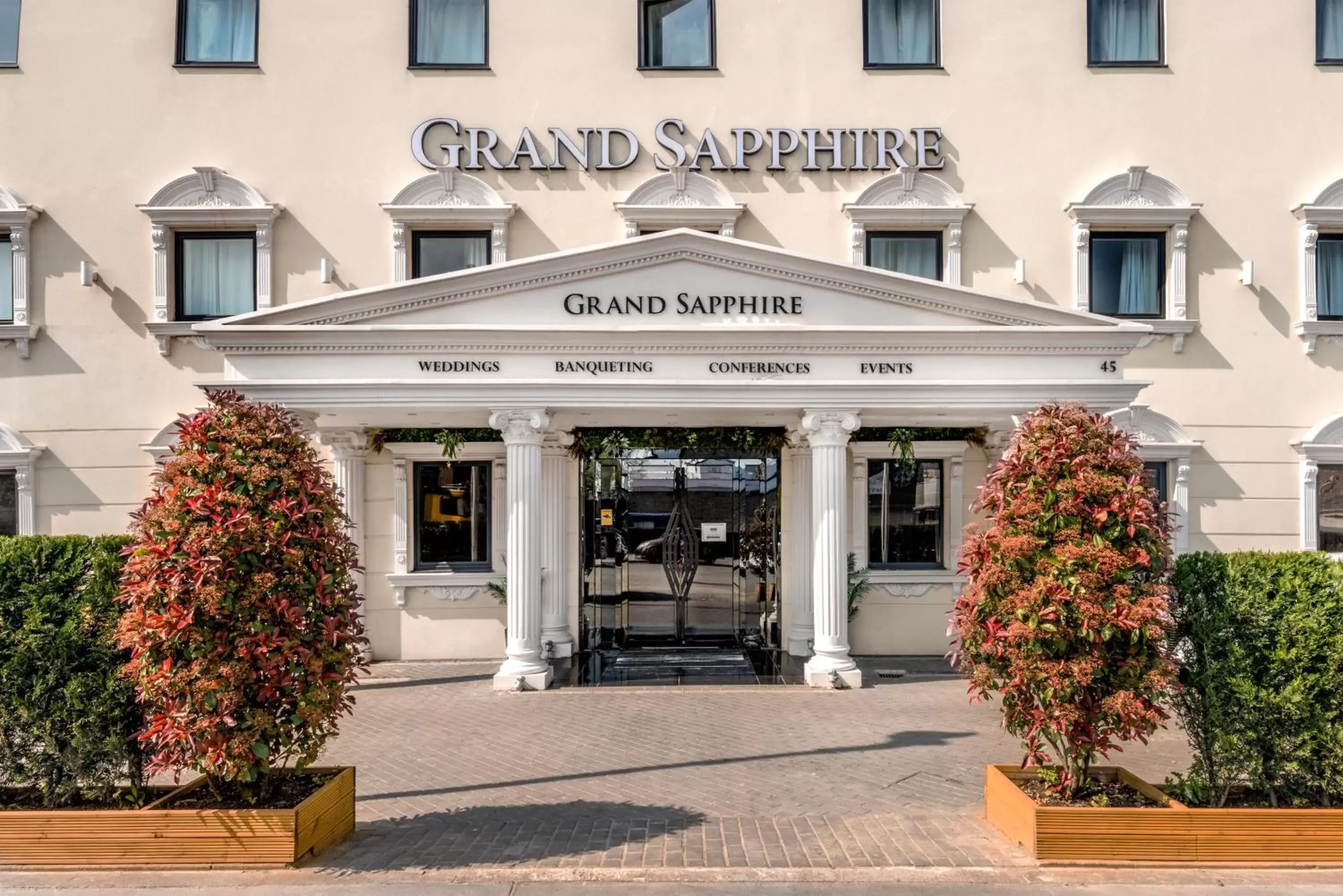 Grand Sapphire Hotel & Banqueting