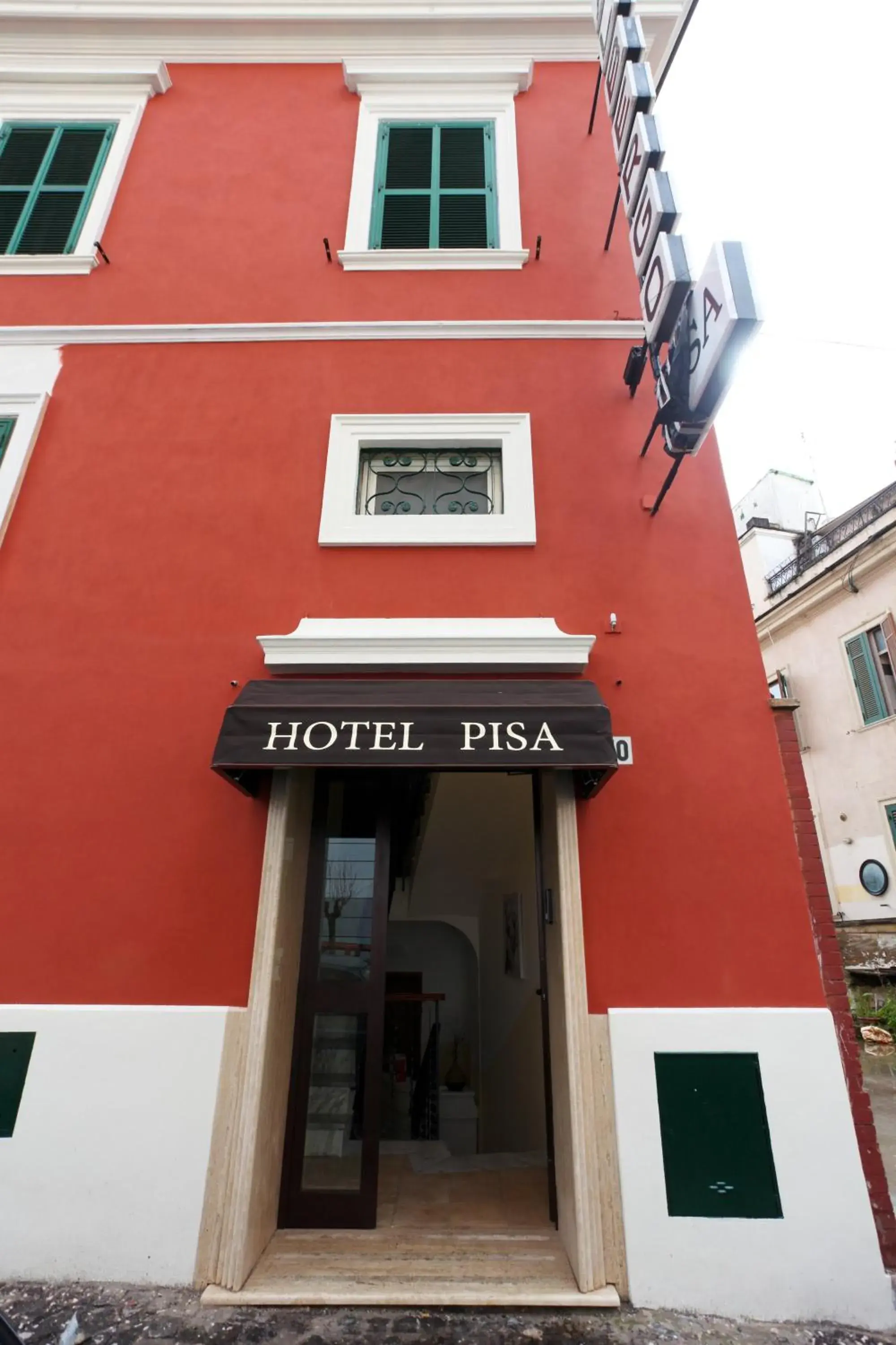 Facade/entrance, Property Building in Hotel Pisa