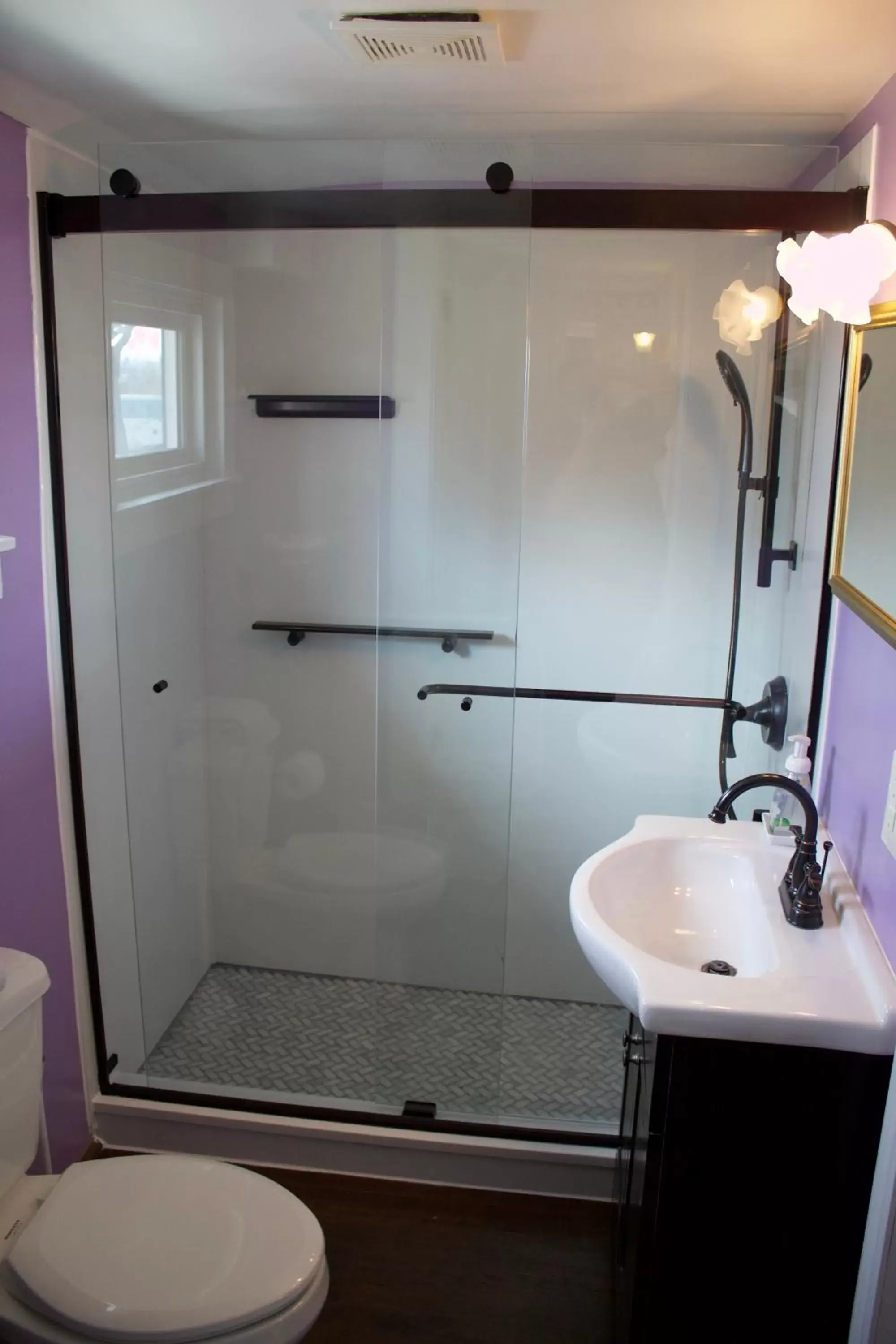 Deluxe Queen Room in The Gridley Inn B&B Deluxe Queen Room in The Gridley Inn B&B