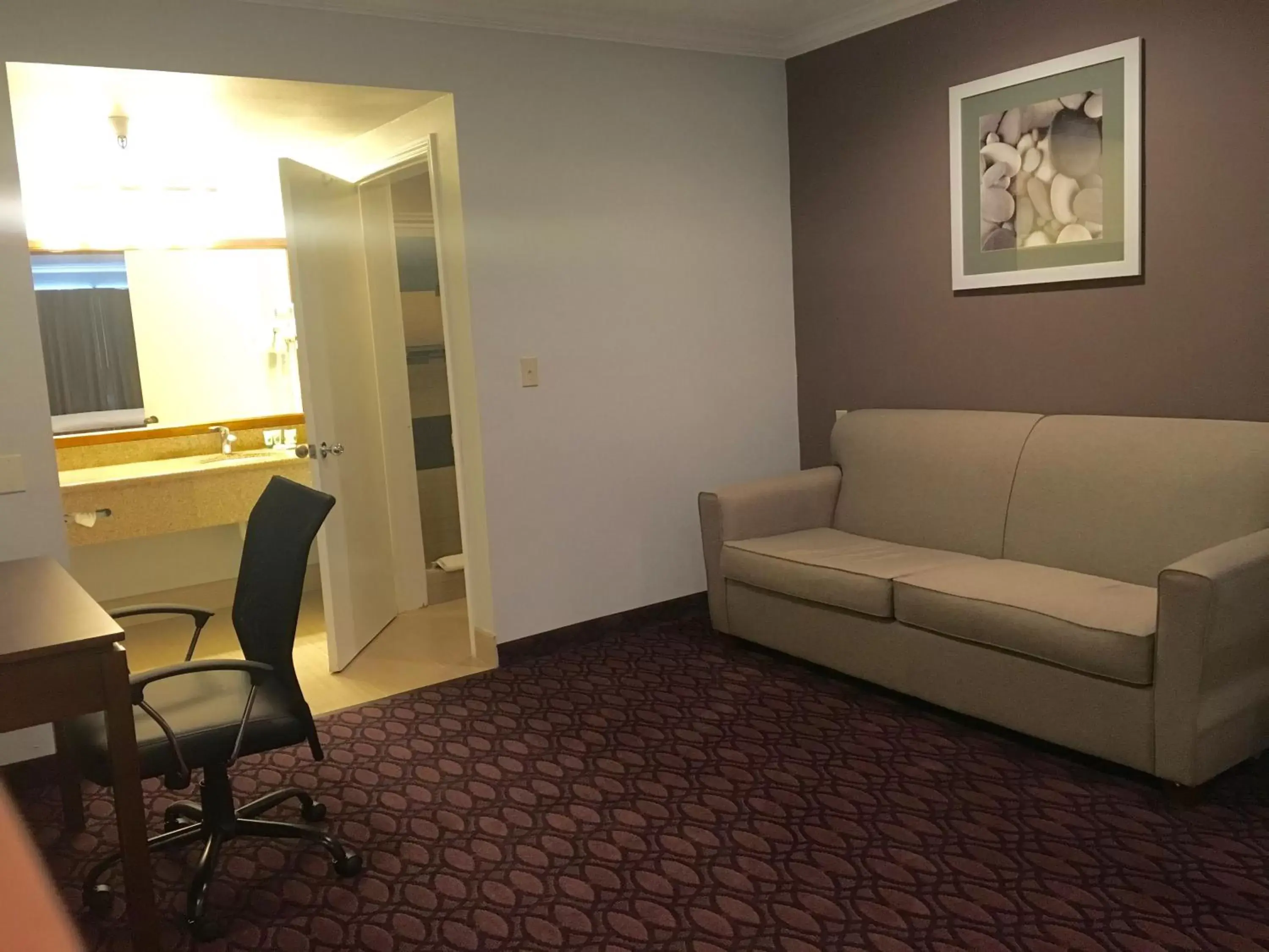 Seating Area in Hotel Pacific, Manhattan Beach