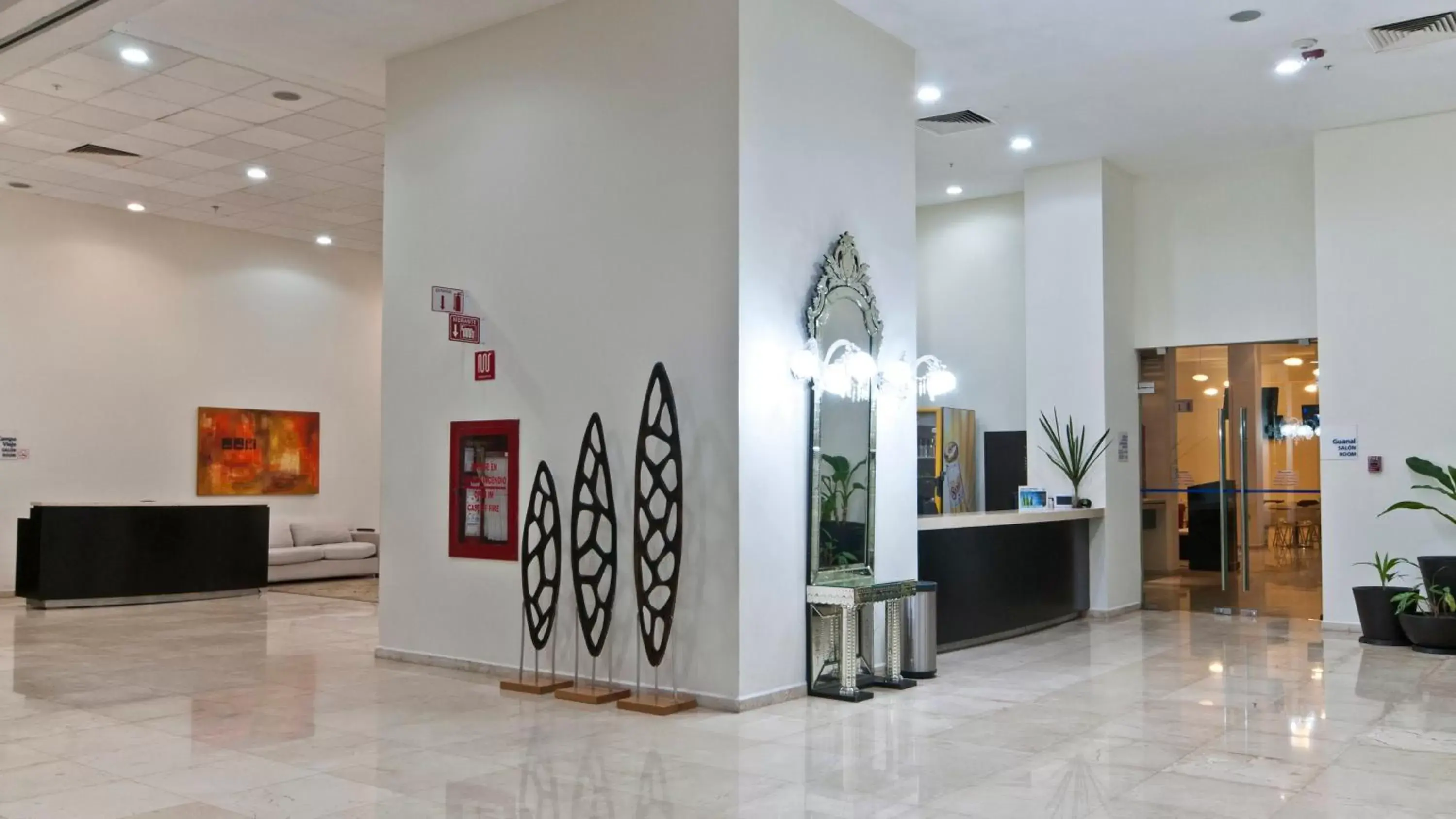 Lobby or reception, Lobby/Reception in Holiday Inn Express Ciudad Del Carmen, an IHG Hotel