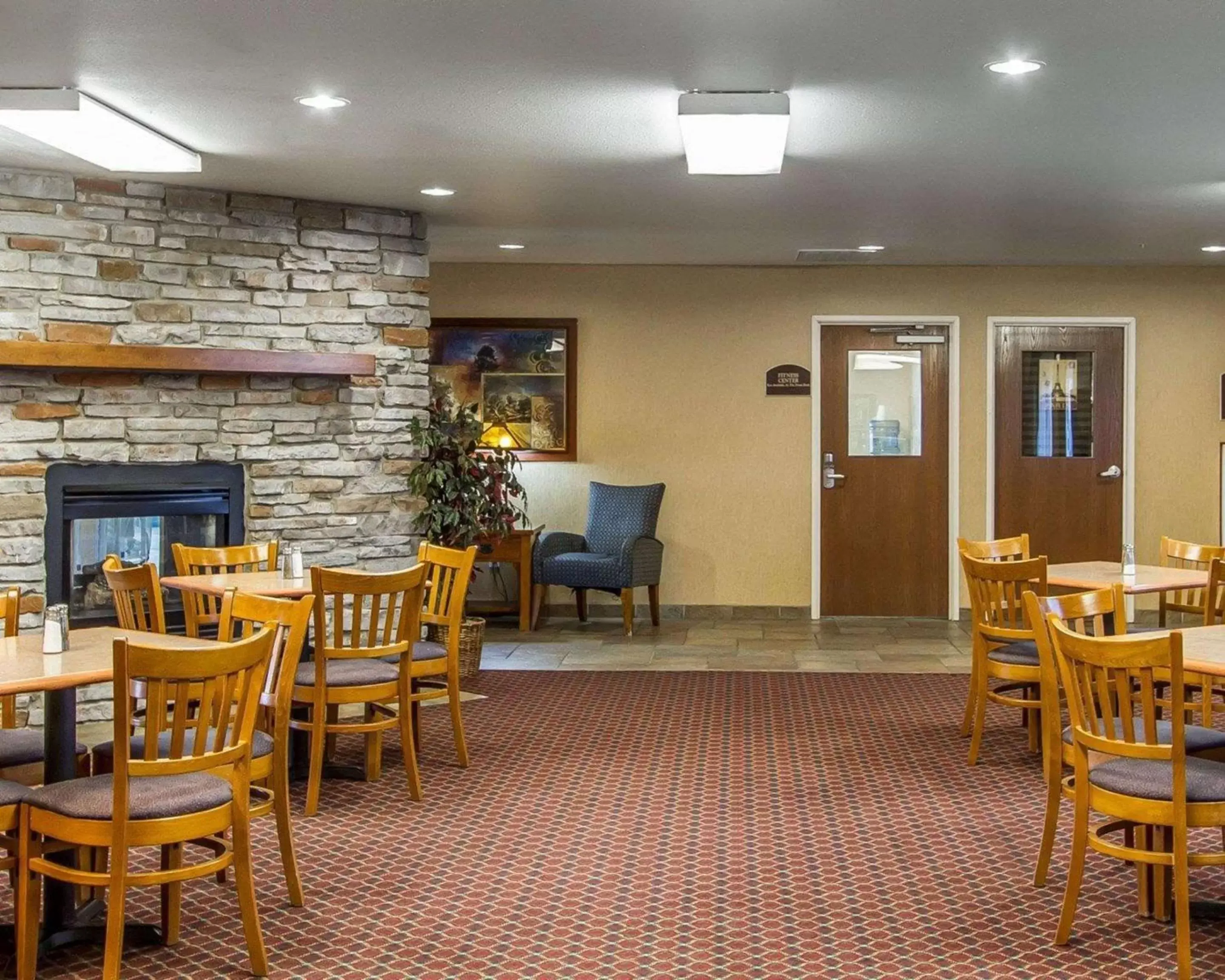 Restaurant/Places to Eat in Quality Inn & Suites Fort Madison near Hwy 61