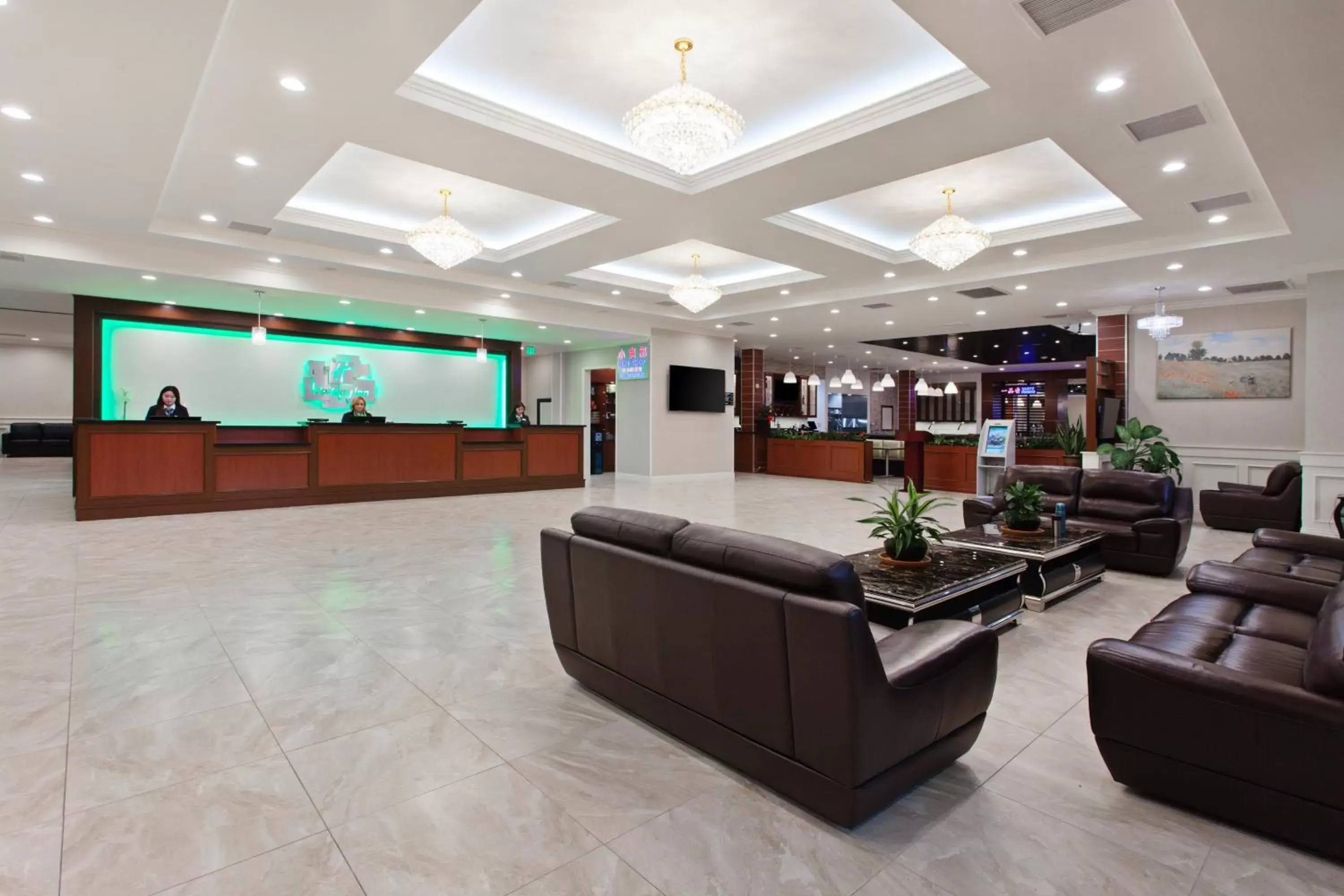 Property building, Lobby/Reception in Holiday Inn El Monte - Los Angeles, an IHG Hotel