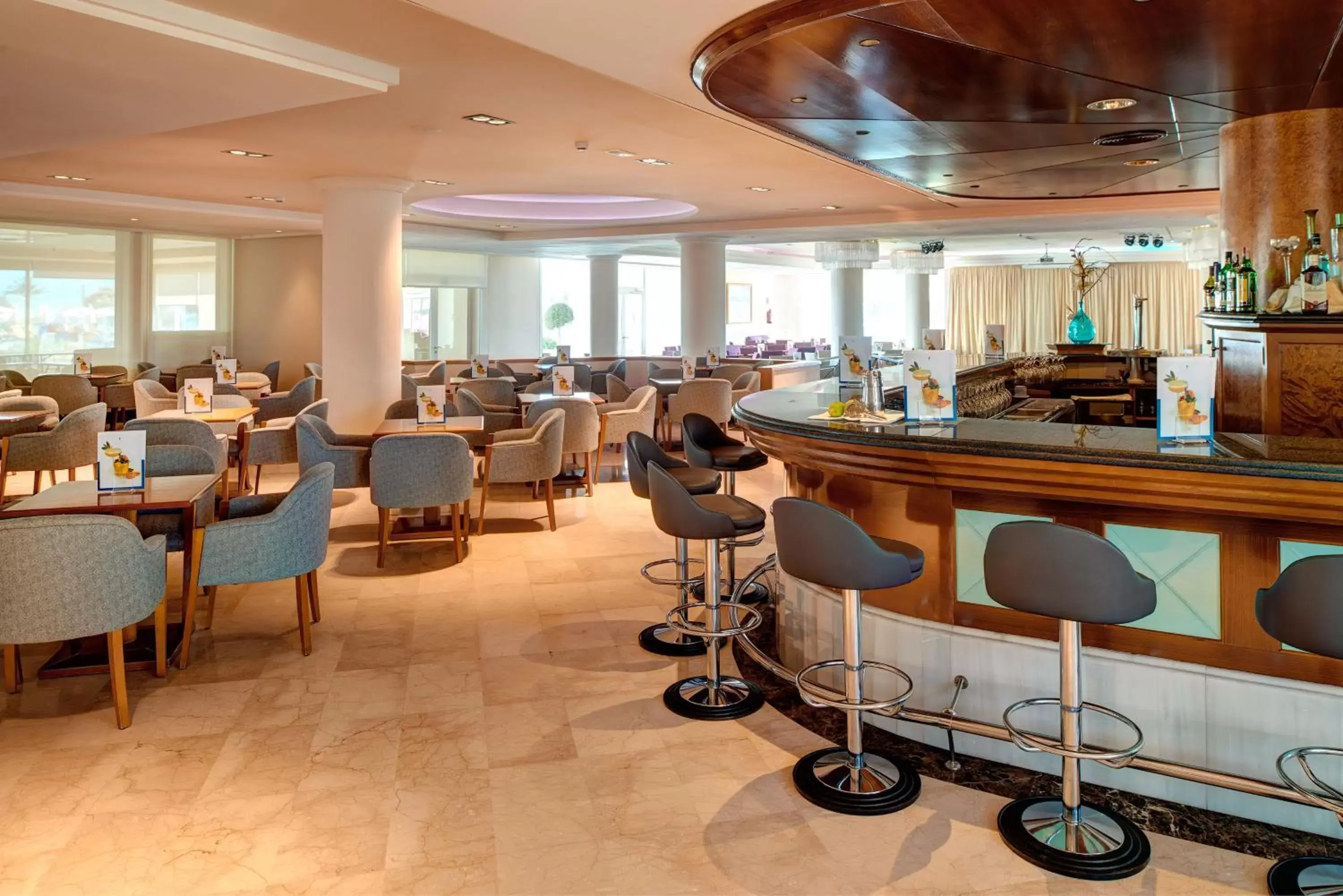 Lounge or bar in Hipotels Hipocampo Playa Lounge or bar in Hipotels Hipocampo Playa