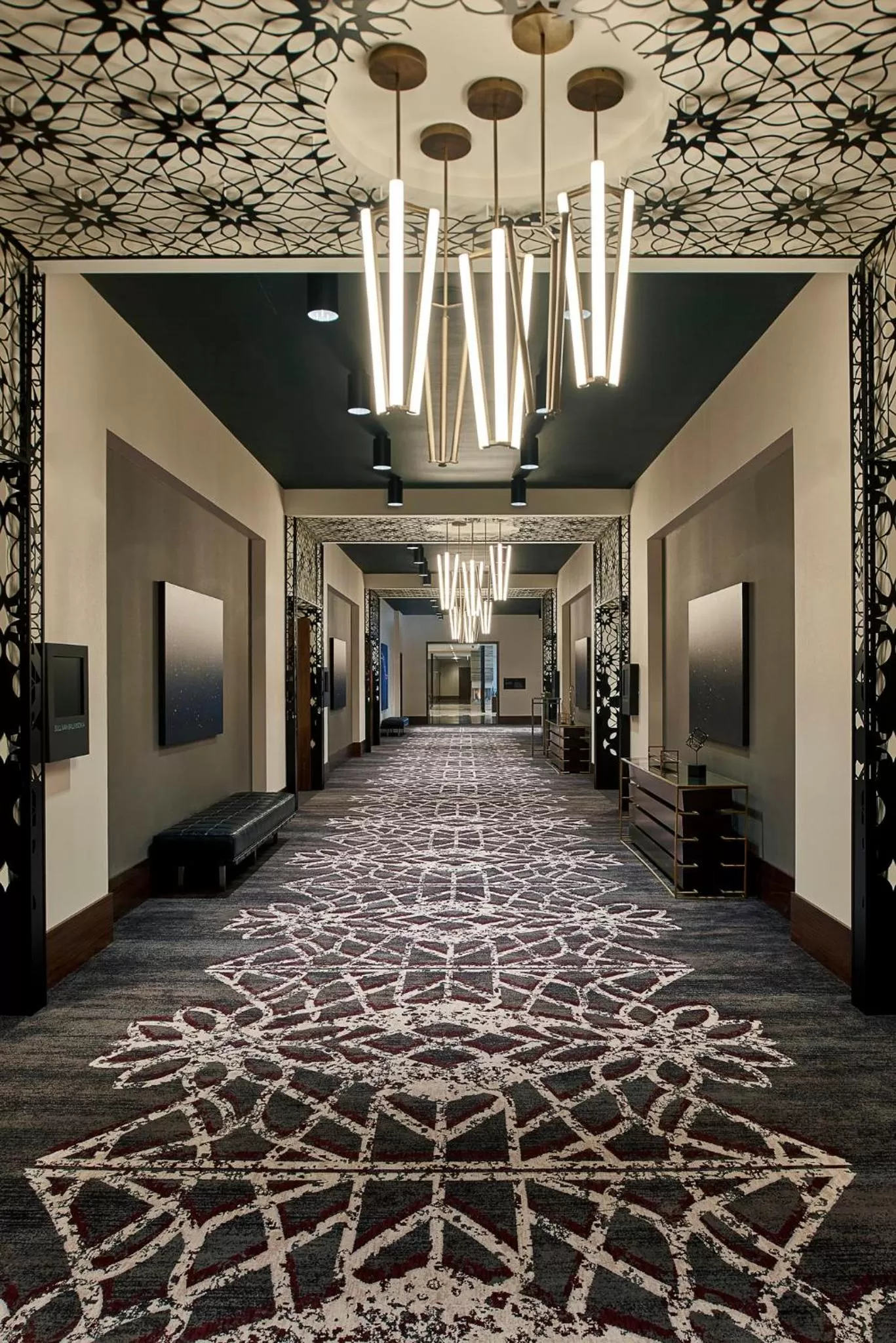 Meeting/conference room in Loews Chicago Hotel