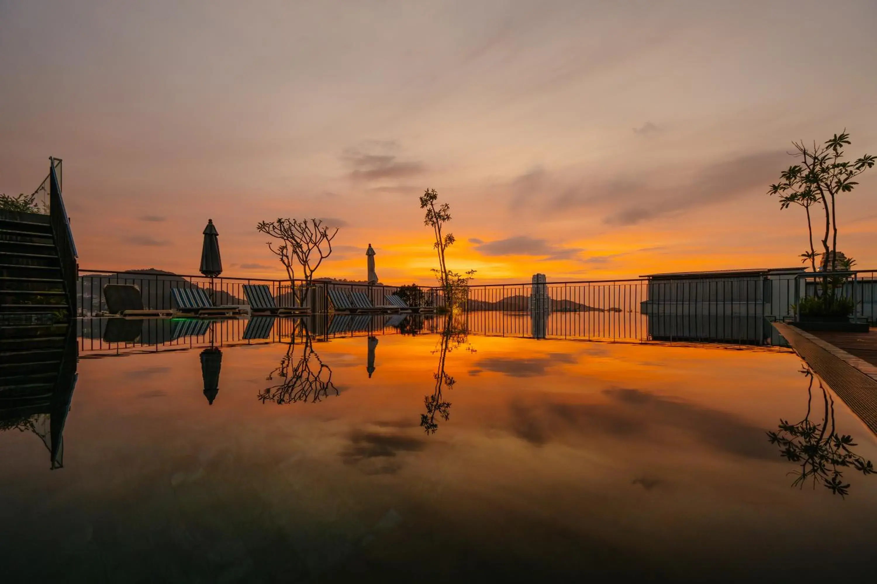 Swimming pool, Sunrise/Sunset in Rak Elegant Hotel Patong - SHA Extra Plus