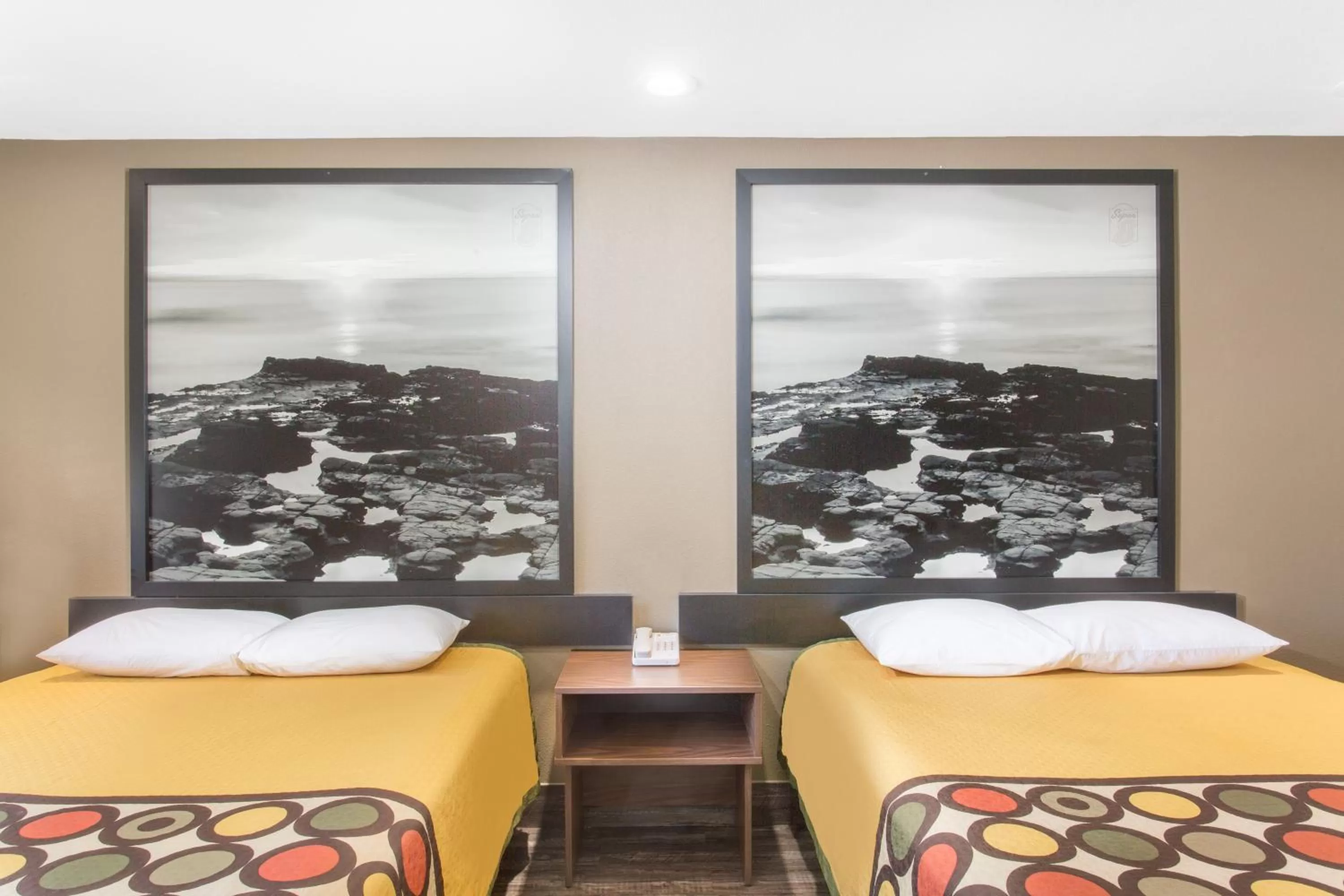 Decorative detail, Bed in Super 8 by Wyndham National City Chula Vista