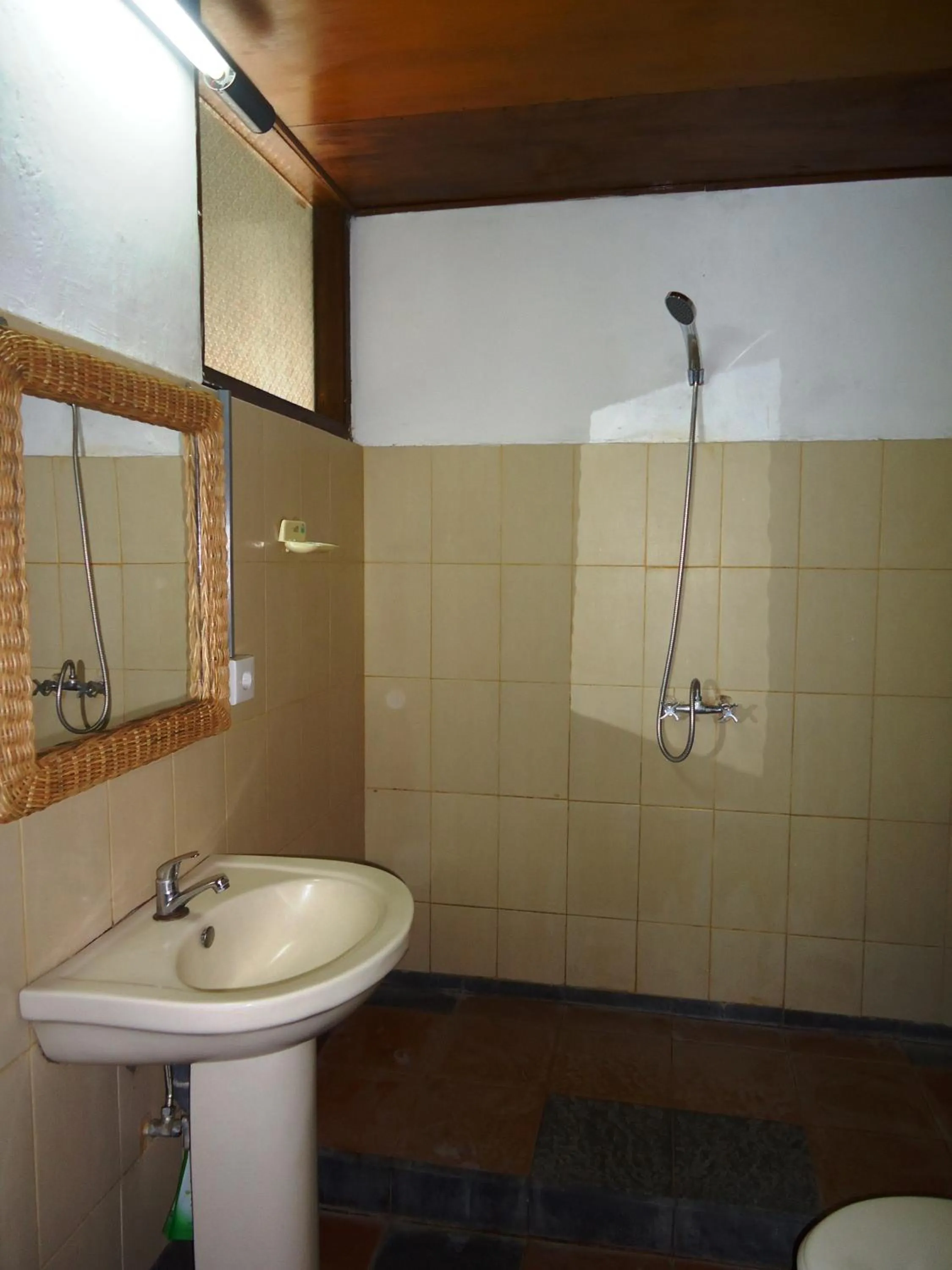 Shower in Argasoka Bungalows