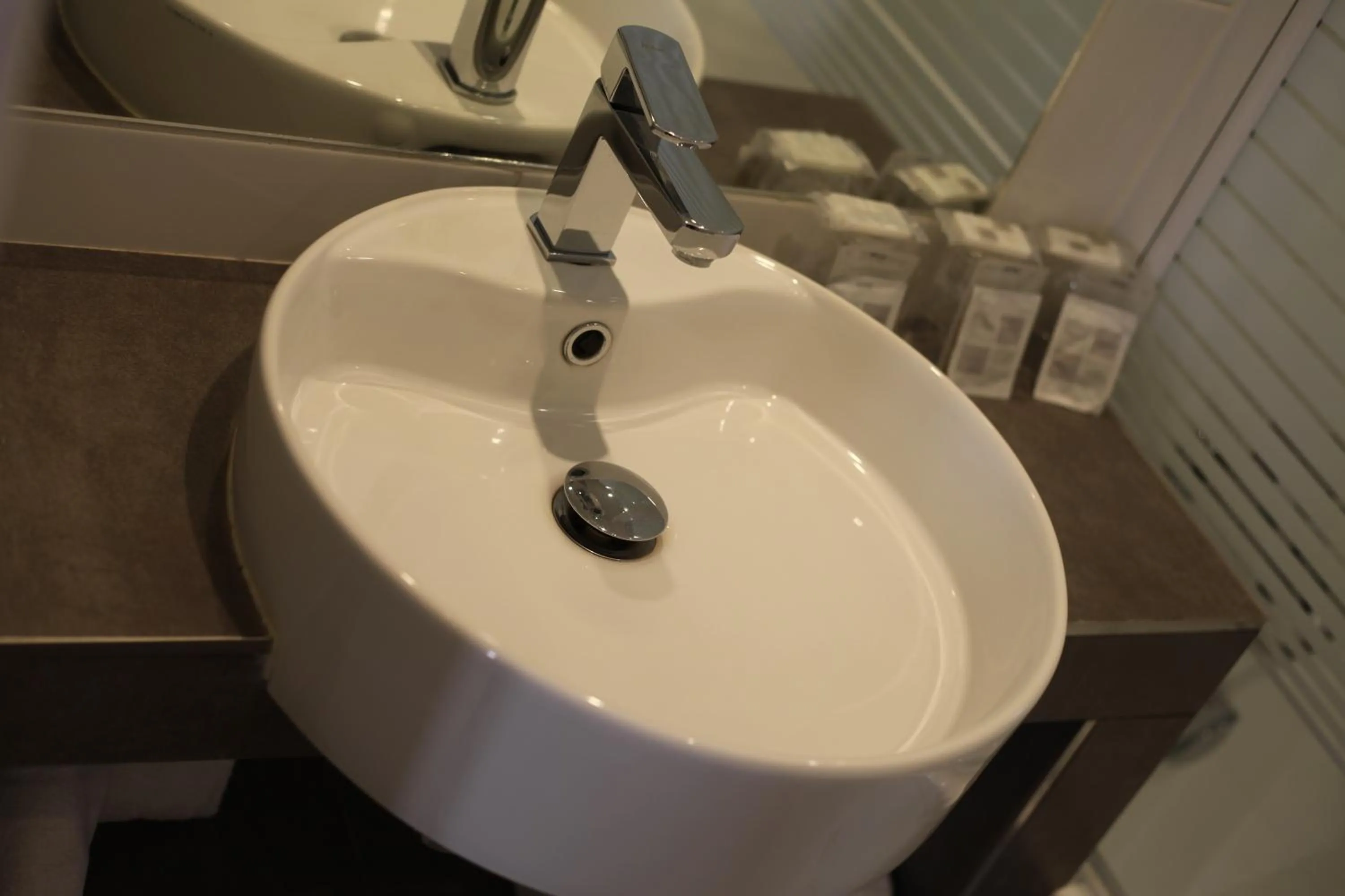 Bathroom in Hôtel Mondial