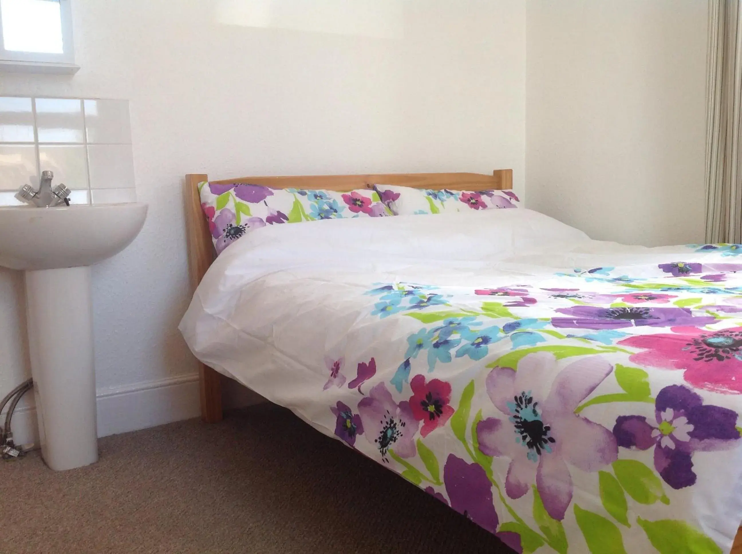 Photo of the whole room, Bed in Clift Guest House Photo of the whole room, Bed in Clift Guest House