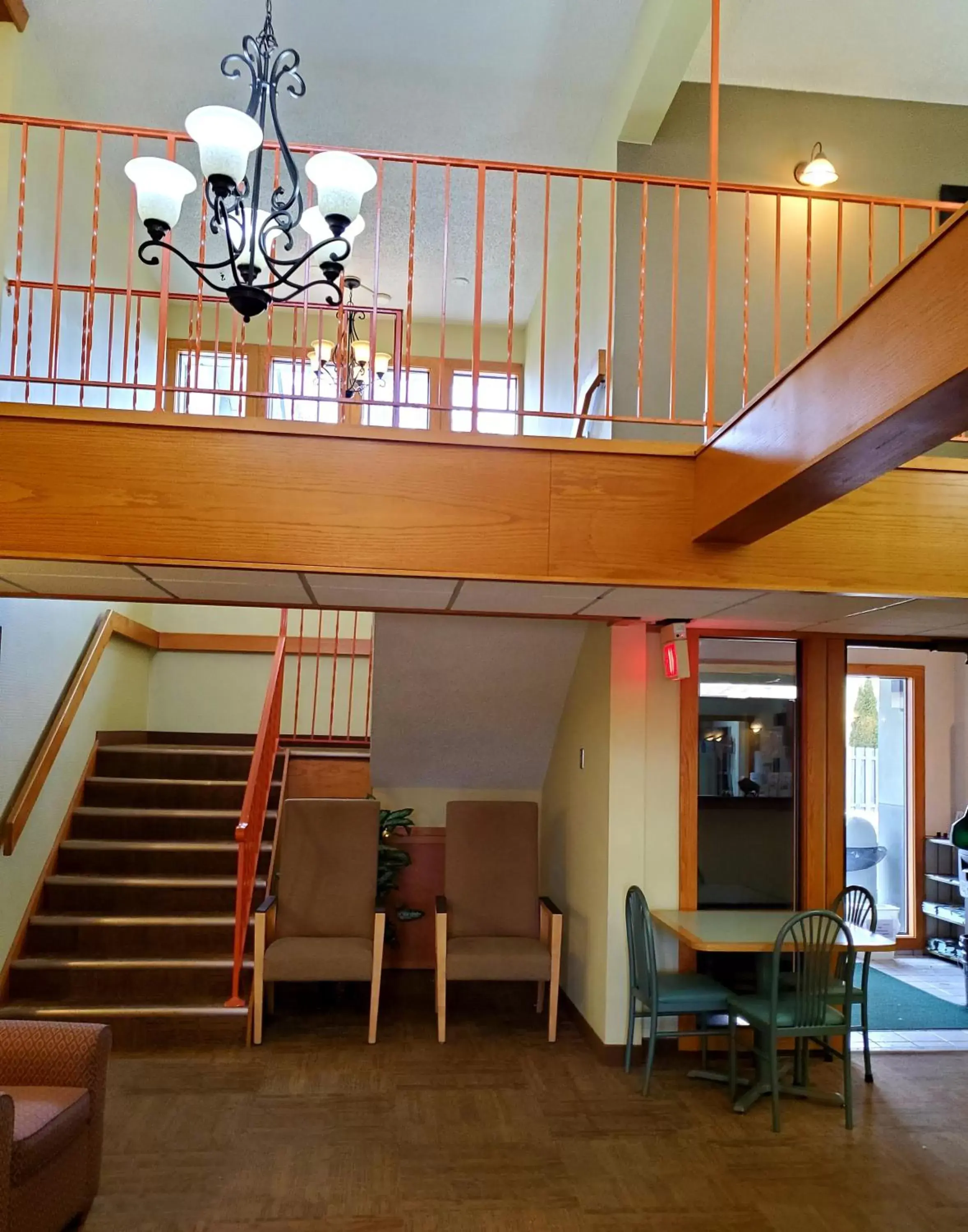 Lobby or reception in Bison Plains Lodge
