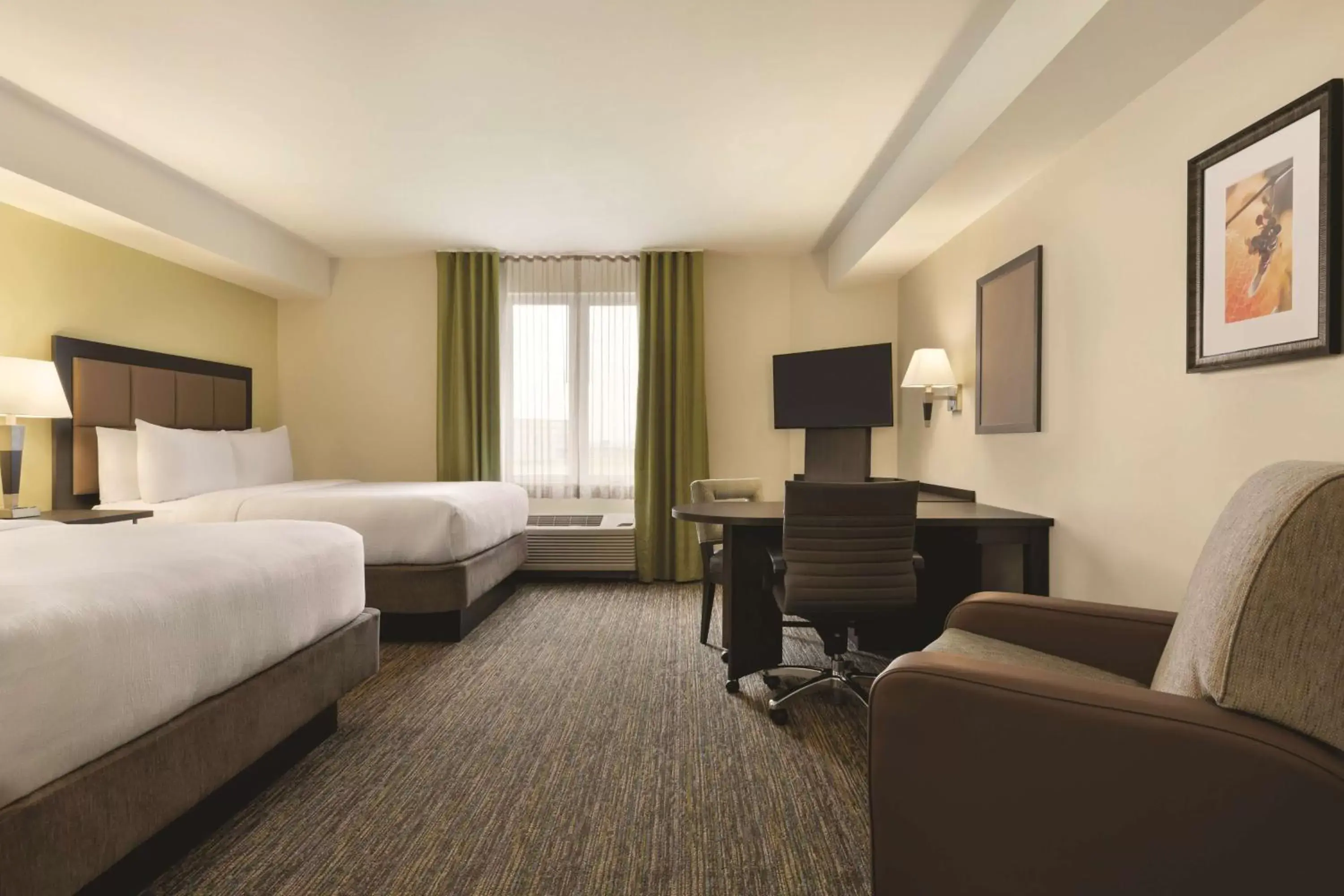 Photo of the whole room in Park Inn by Radisson, Calgary Airport North, AB