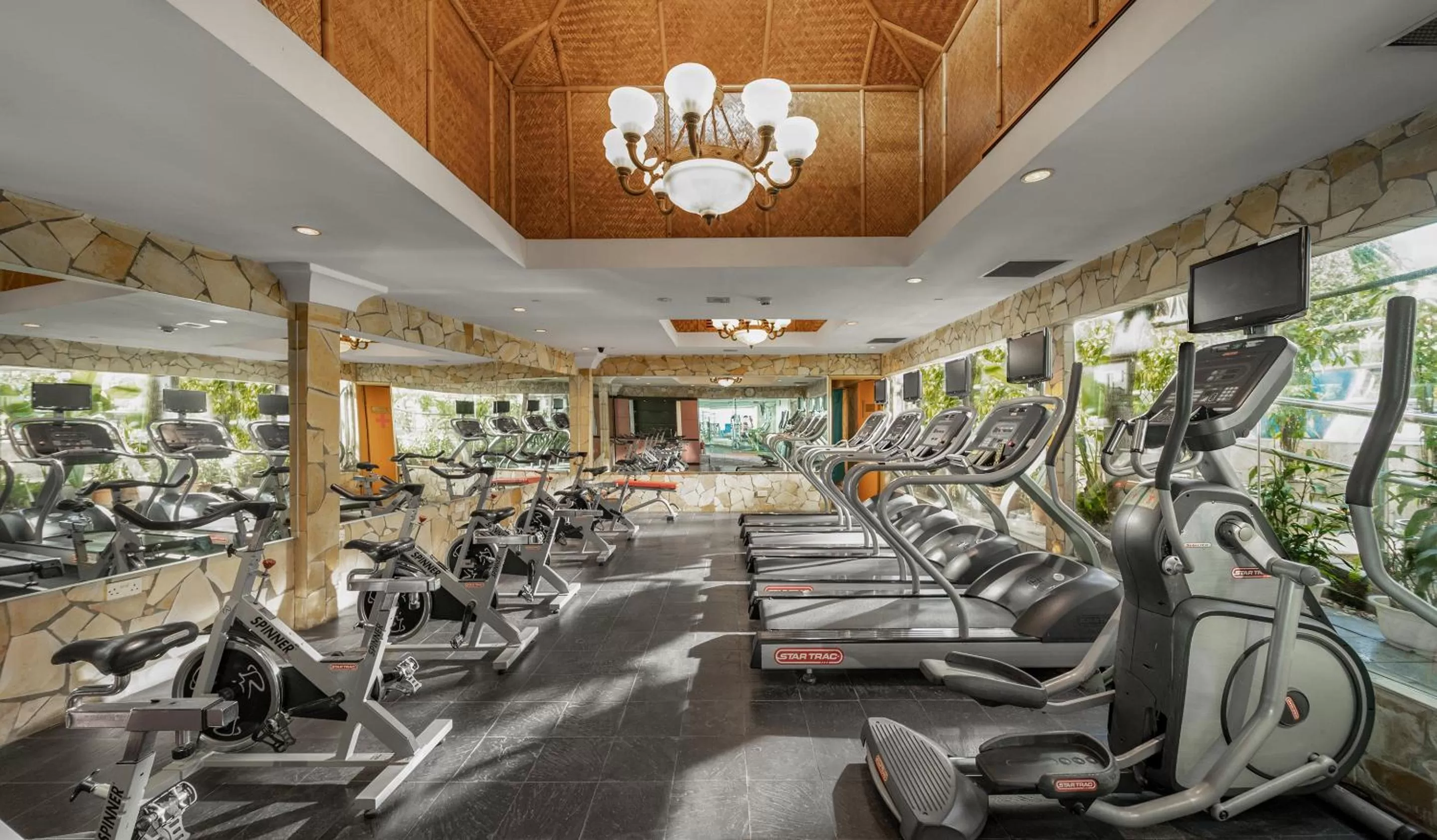 Fitness centre/facilities in Fortuna Hotel Hanoi