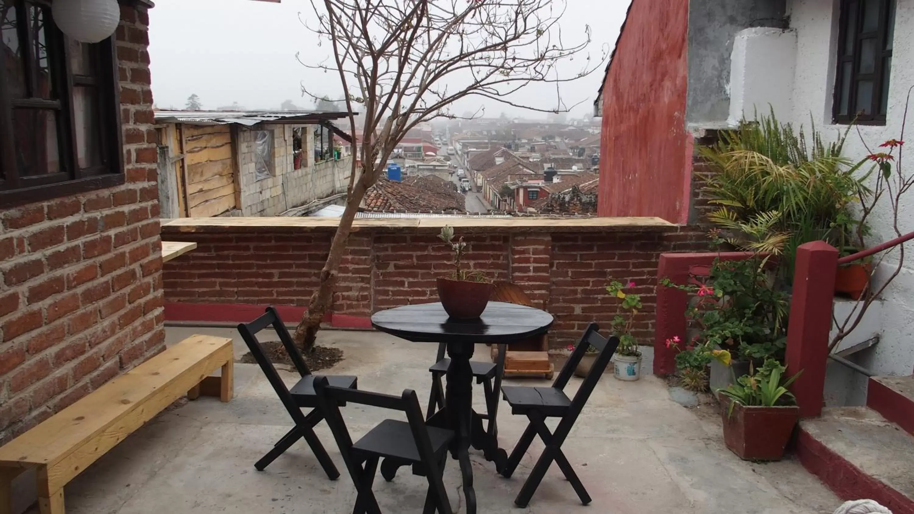 Balcony/Terrace in kukulkan hostal