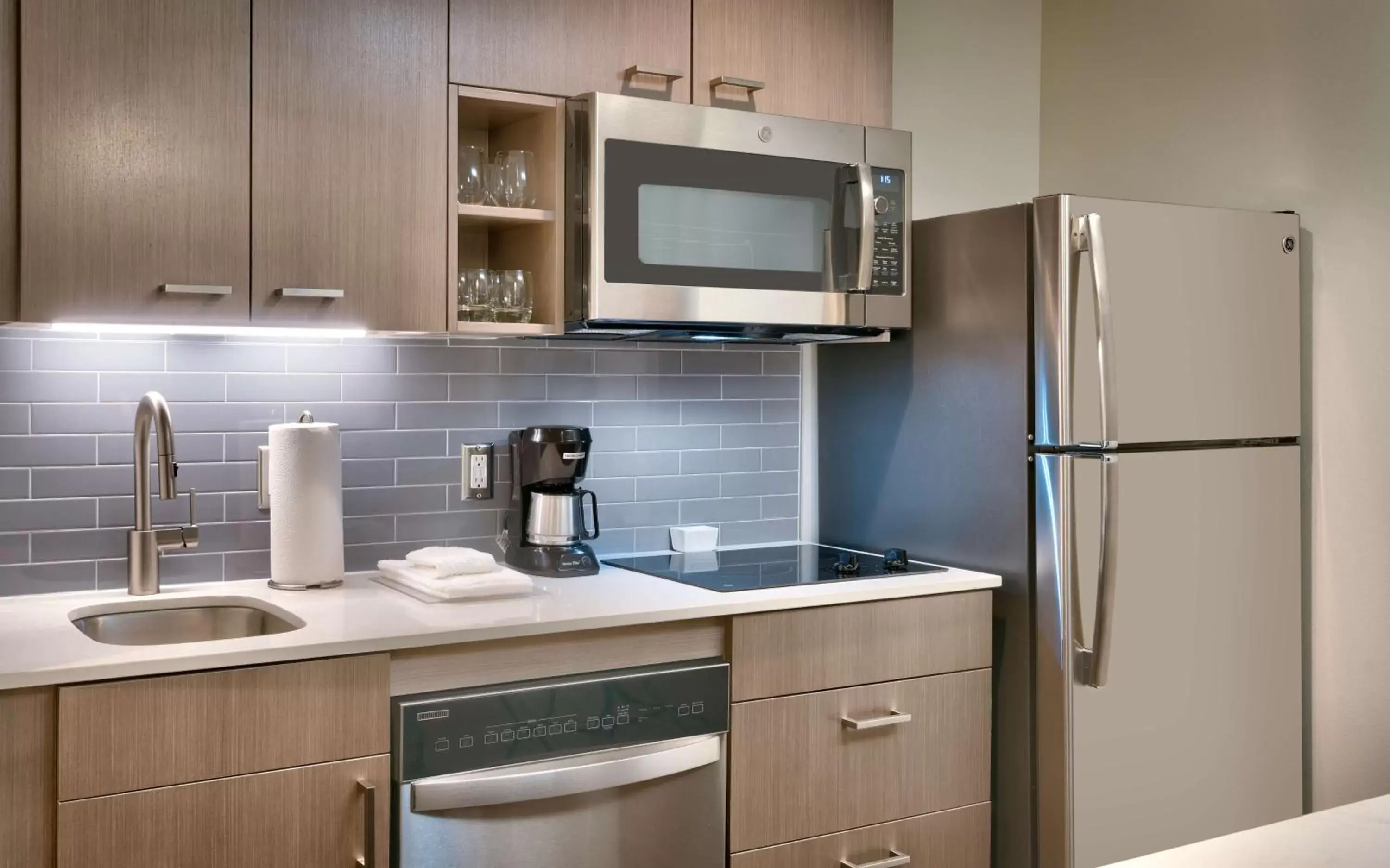 Photo of the whole room, Kitchen/Kitchenette in Hyatt House Provo/Pleasant Grove