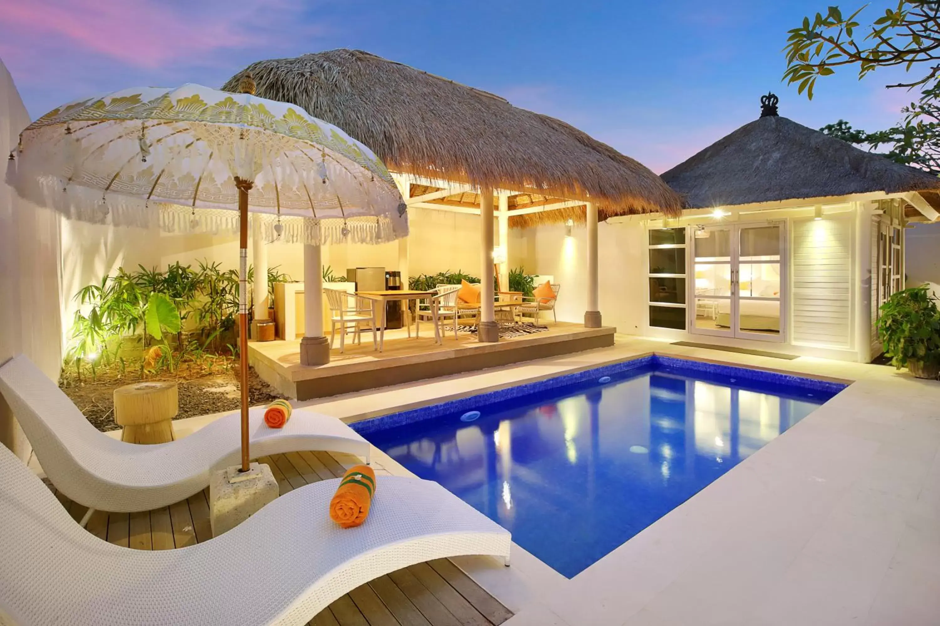 Property building in HARRIS Hotel & Residences Sunset Road Property building in HARRIS Hotel & Residences Sunset Road