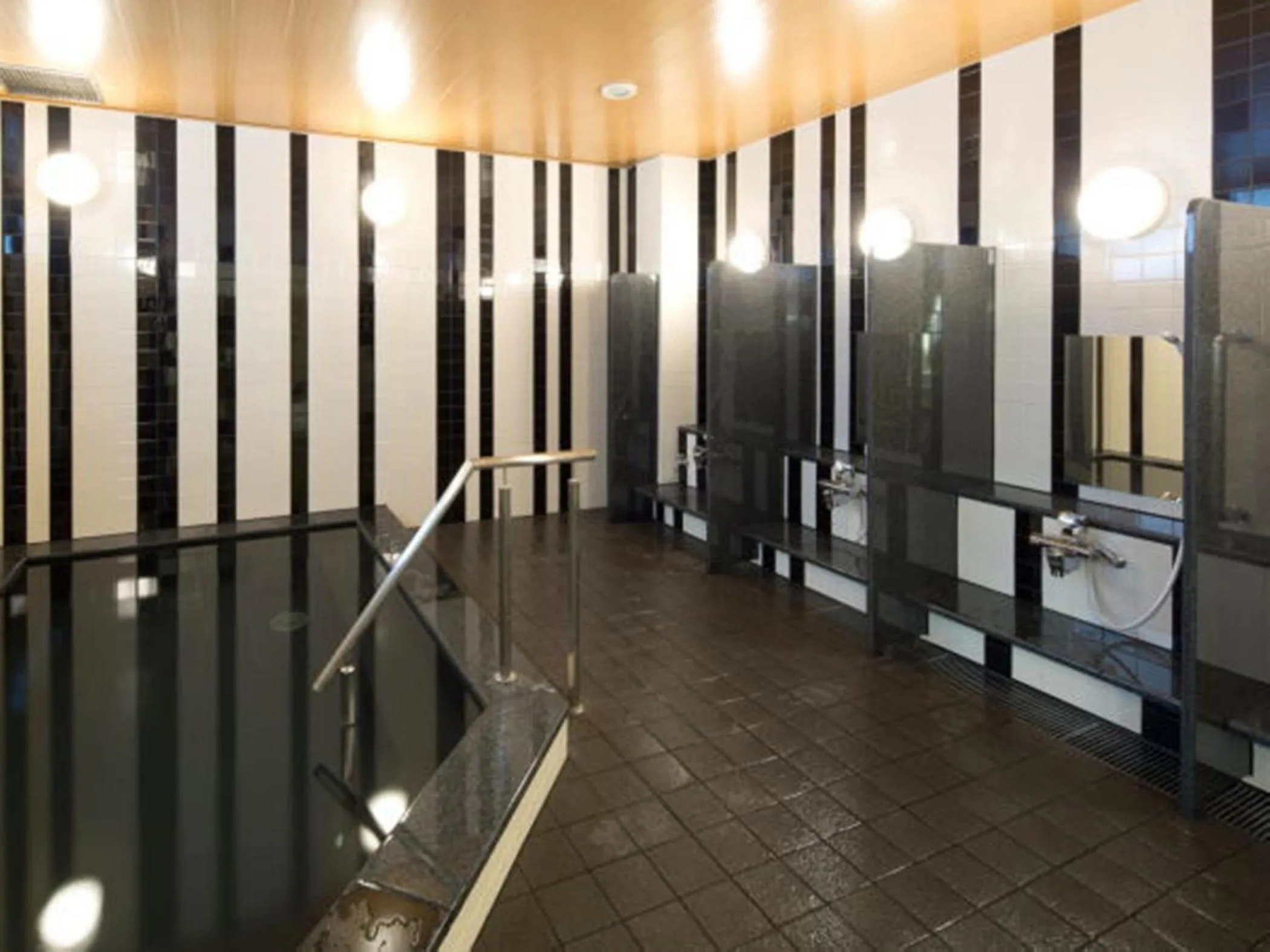 Spa and wellness centre/facilities in Green Rich Hotel Kyoto Station South (Artificial hot spring Futamata Yunohana)