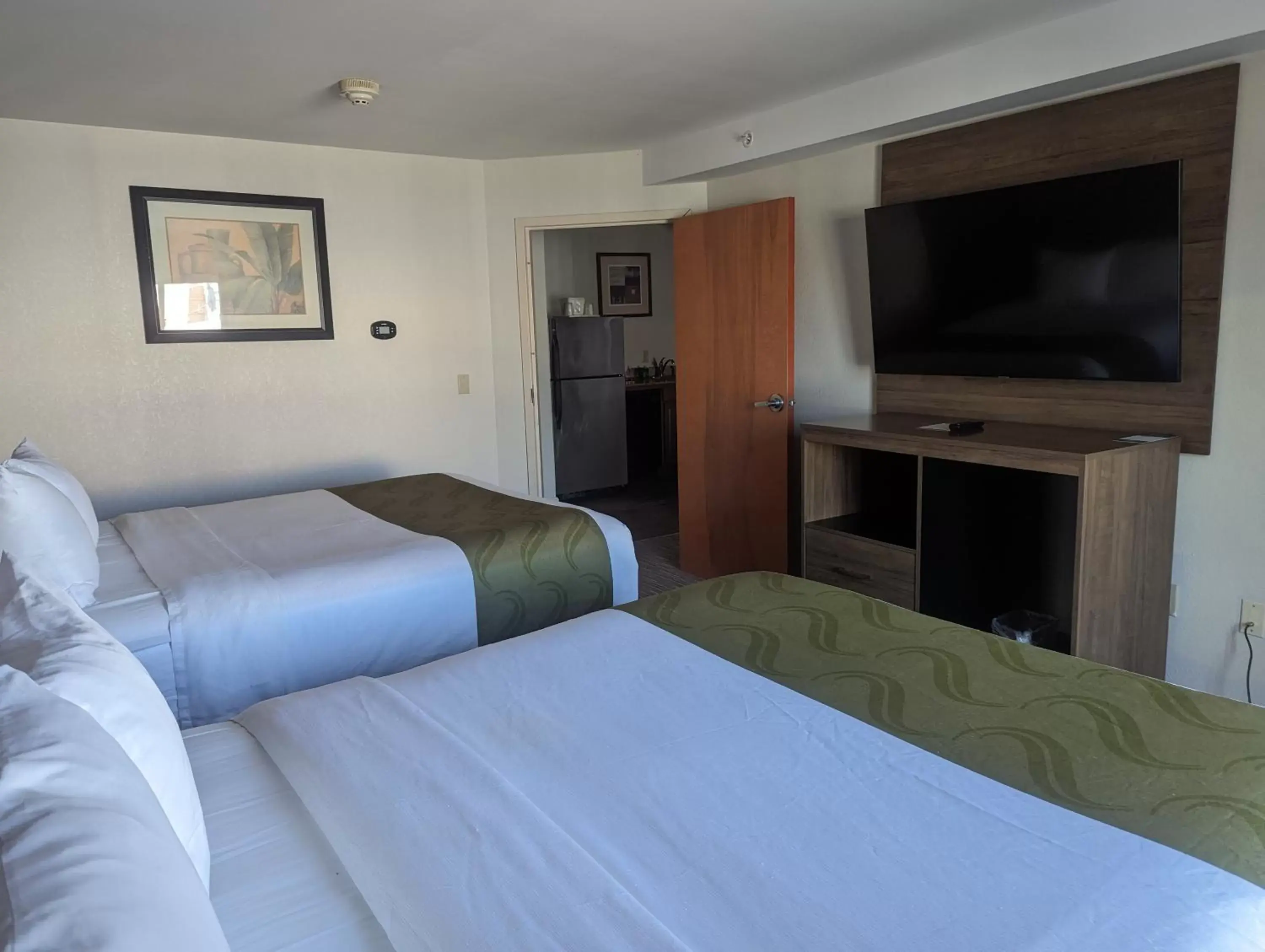Efficiency Queen Suite with Two Queen Beds - Accessible/Non-Smoking in Quality Inn & Suites Northampton - Amherst