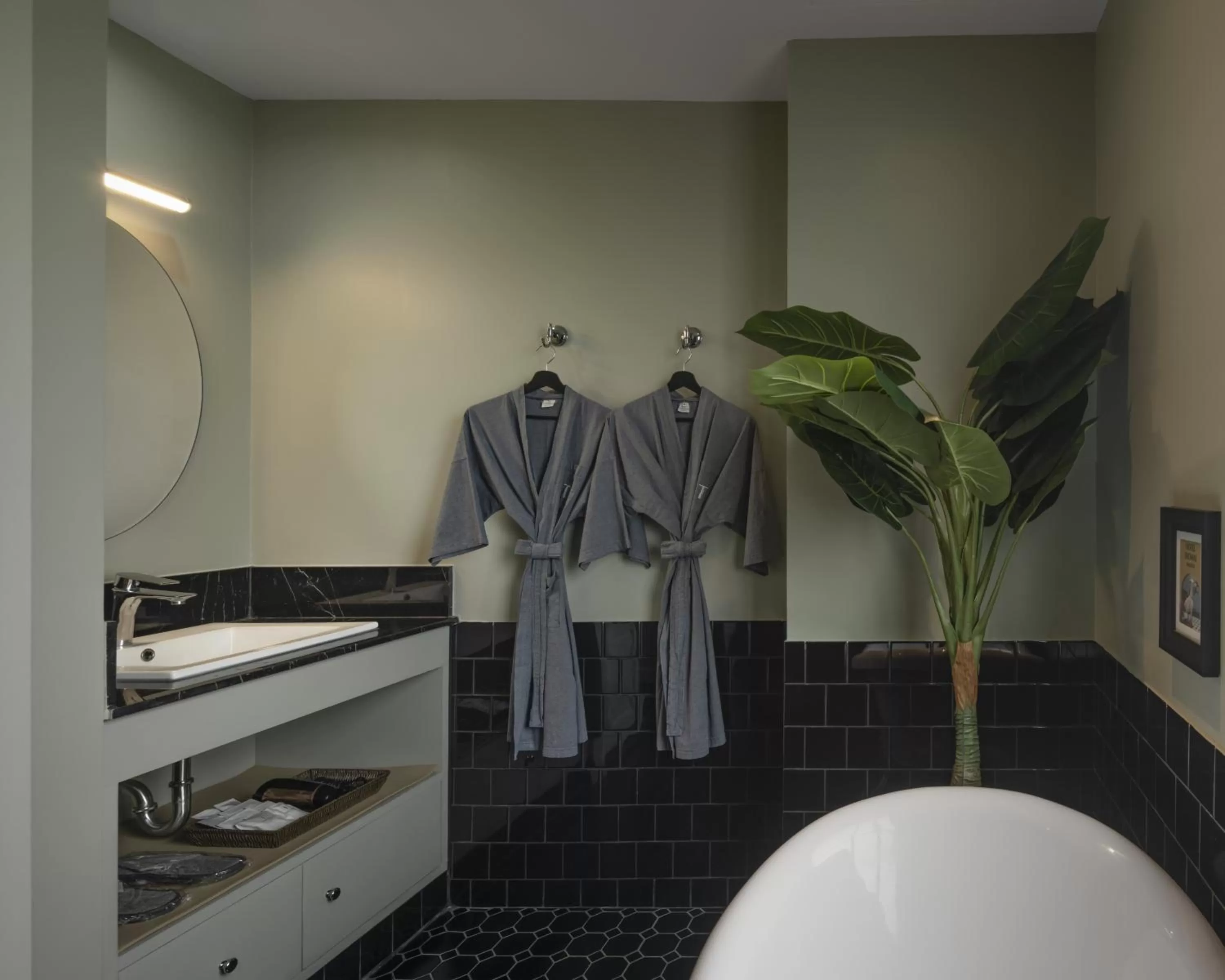 Bathroom in Hotel Thomas Bangkok