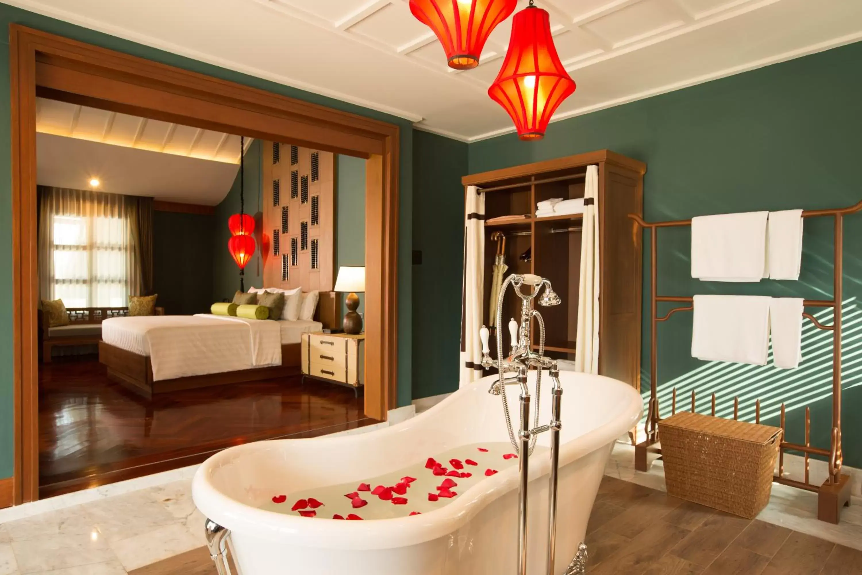 Bathroom, Room Photo in Na Nirand Romantic Boutique Resort
