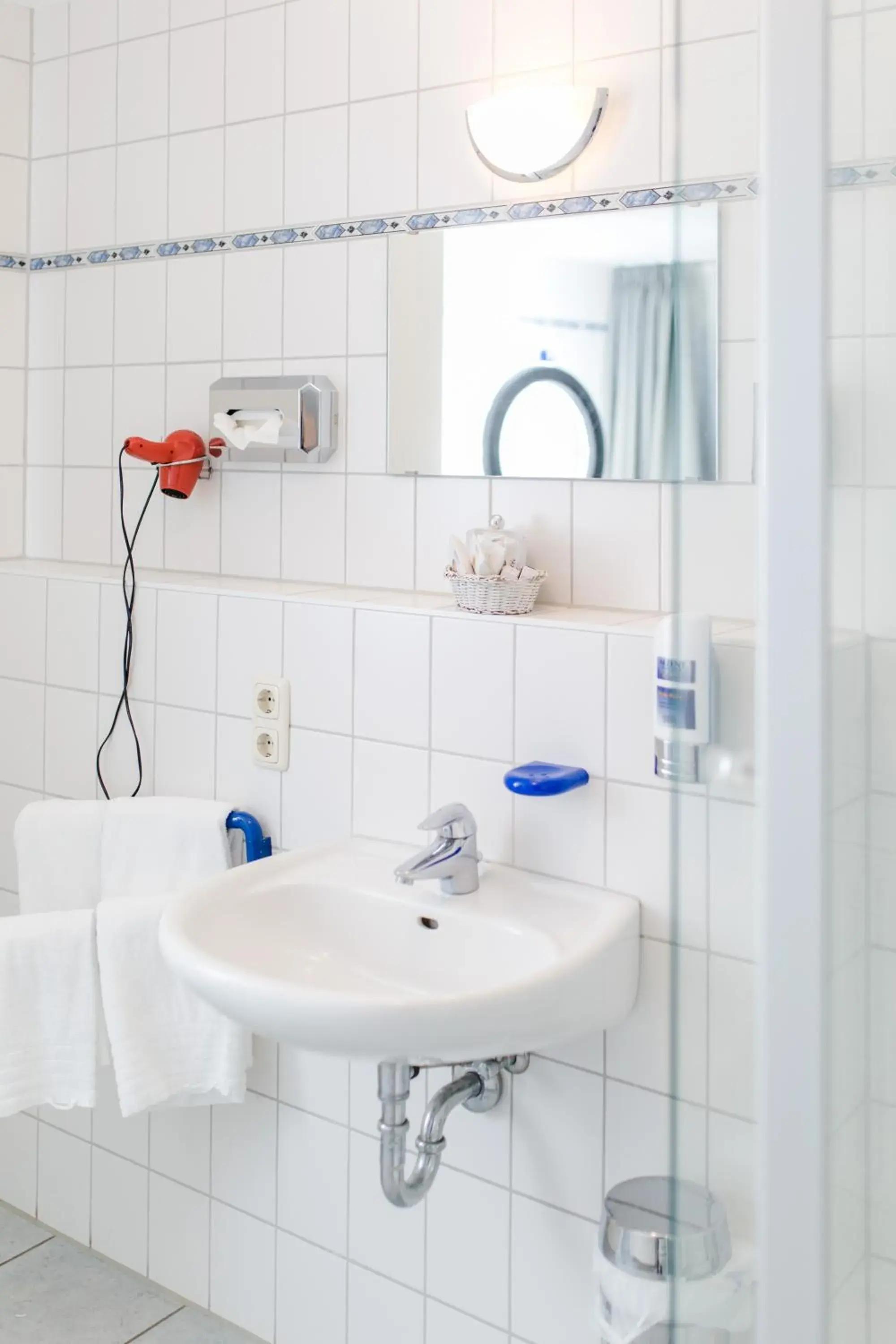 Bathroom in Akzent Hotel Zur Grünen Eiche