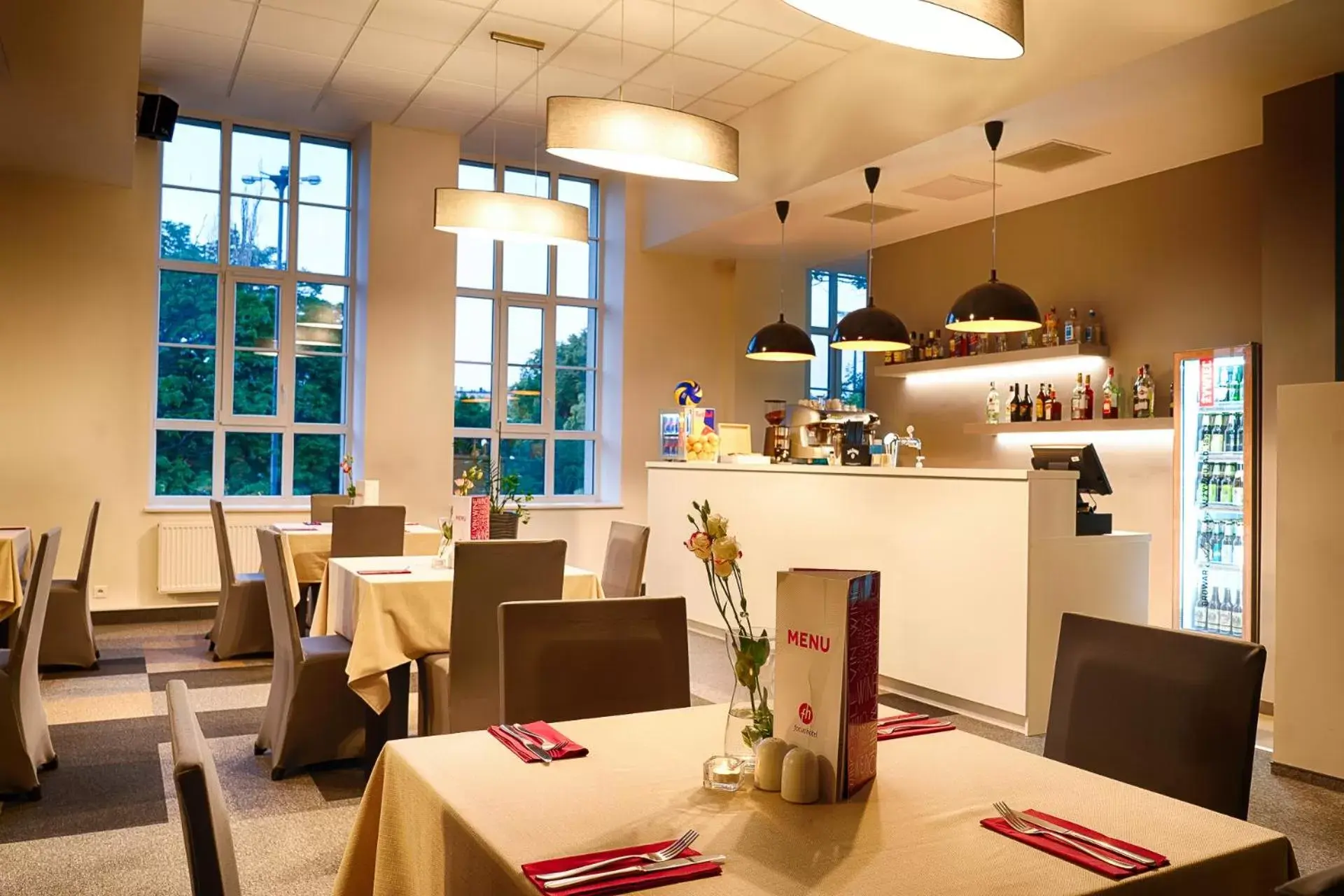 Restaurant/places to eat in Focus Hotel Łódź Restaurant/places to eat in Focus Hotel Łódź