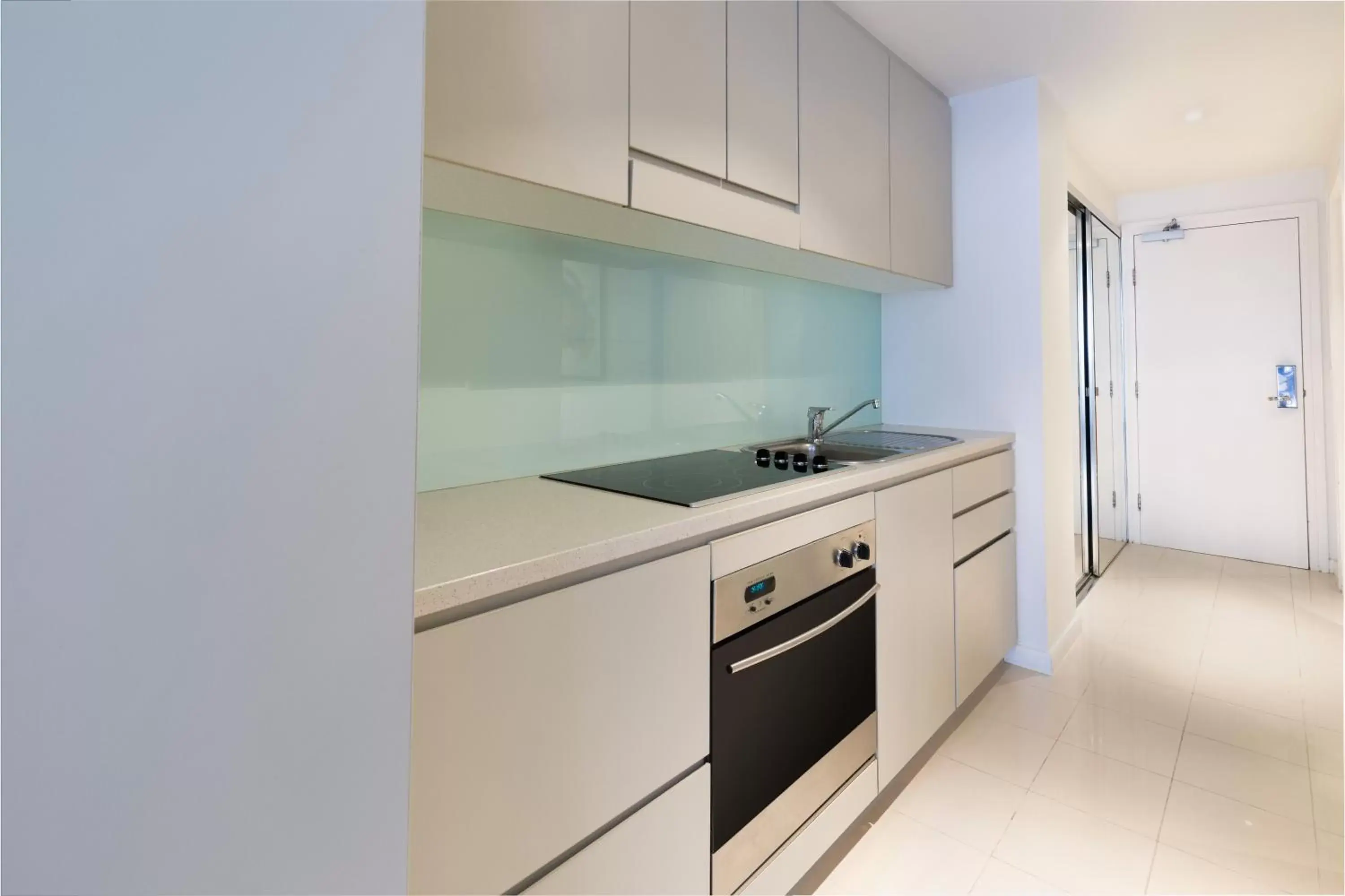 Kitchen or kitchenette, Kitchen/Kitchenette in Adina Apartment Hotel Sydney, Darling Harbour