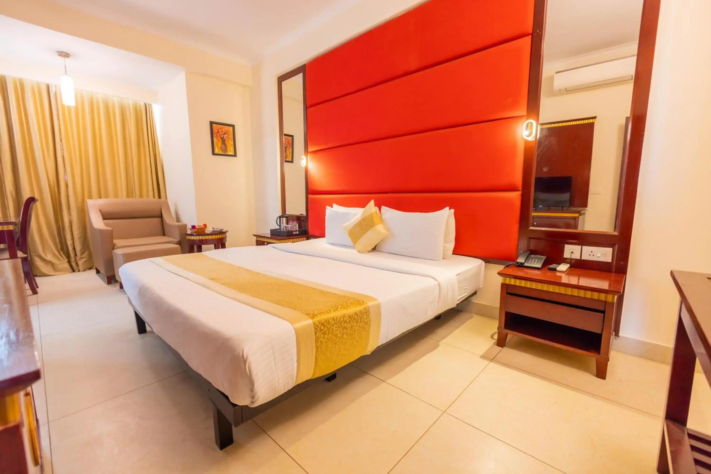 Bed in Hotel Clarks Inn Jaipur, Banipark