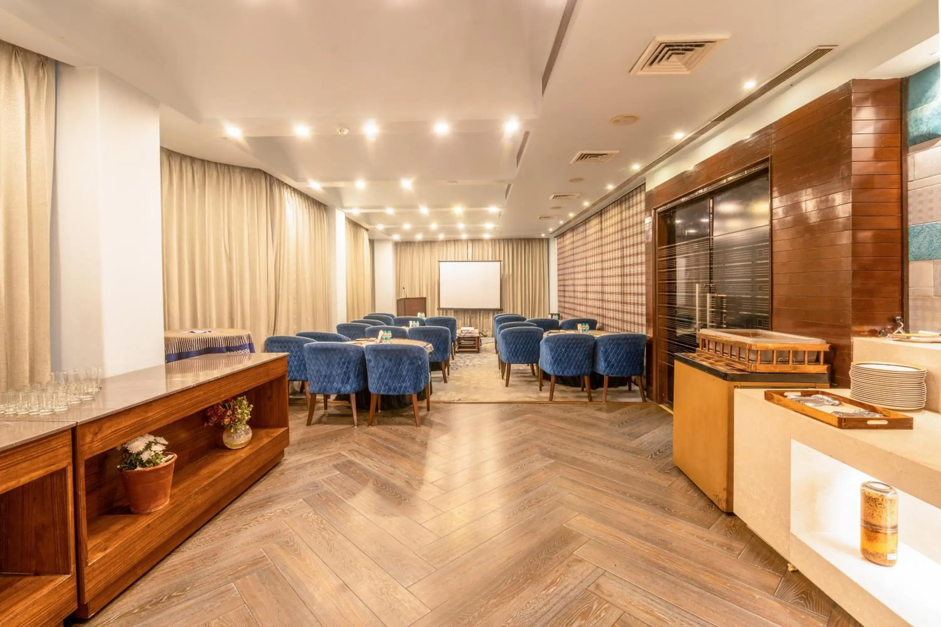 Restaurant/places to eat in Best Western Merrion Restaurant/places to eat in Best Western Merrion