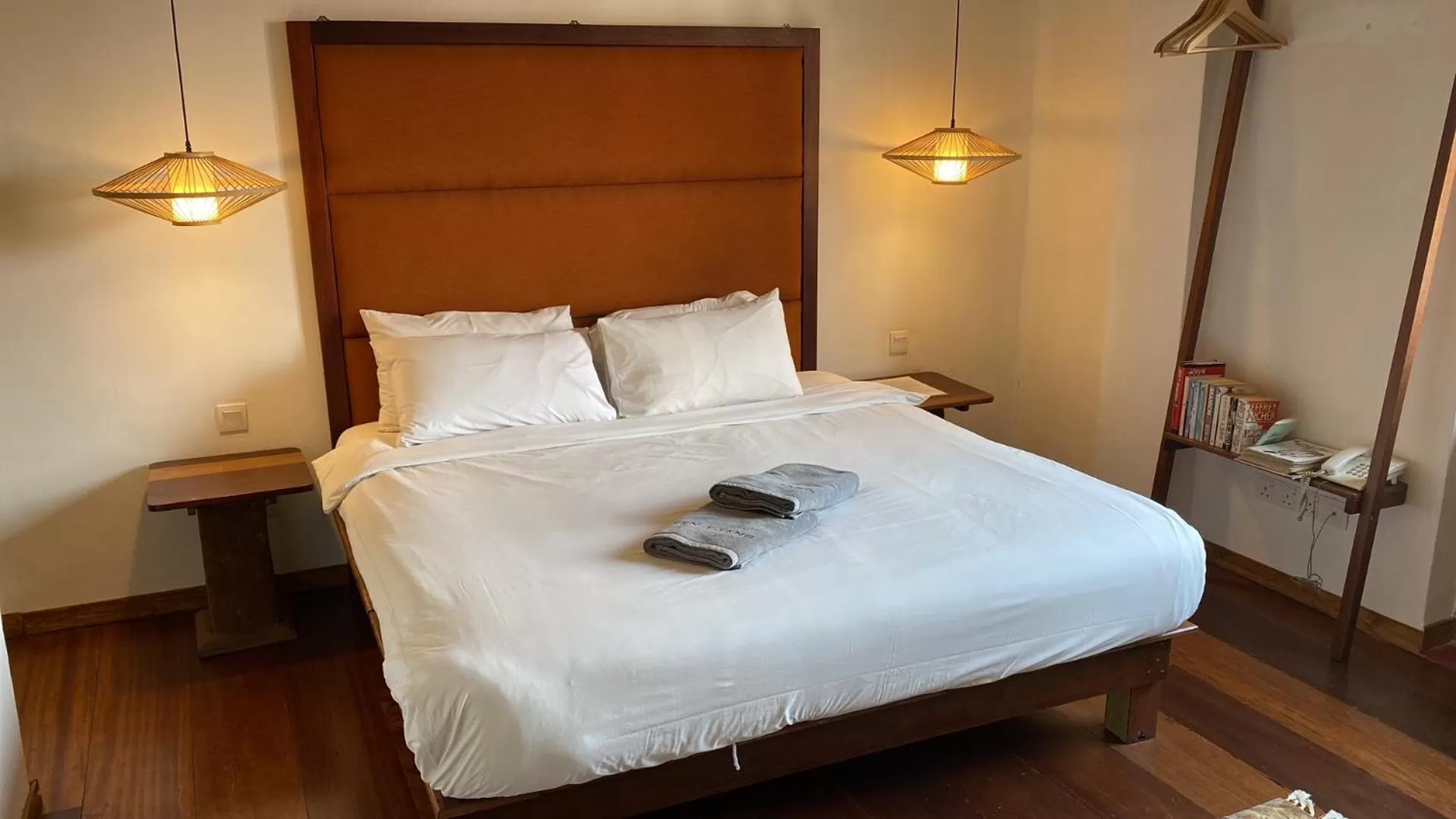 Bed in Ren I Tang Heritage Inn