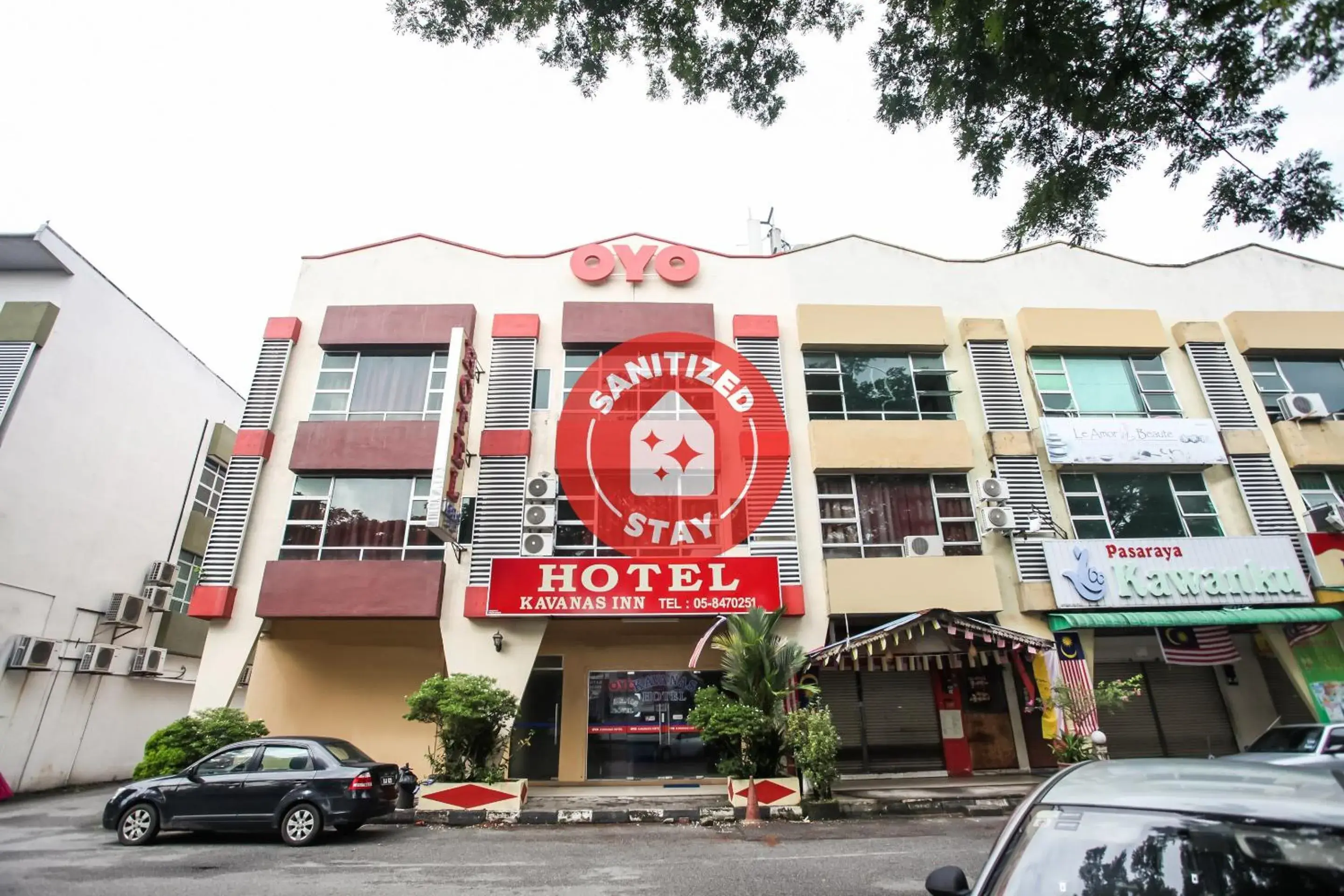 Facade/entrance, Property Building in Super OYO 89427 Kavanas Hotel Taiping