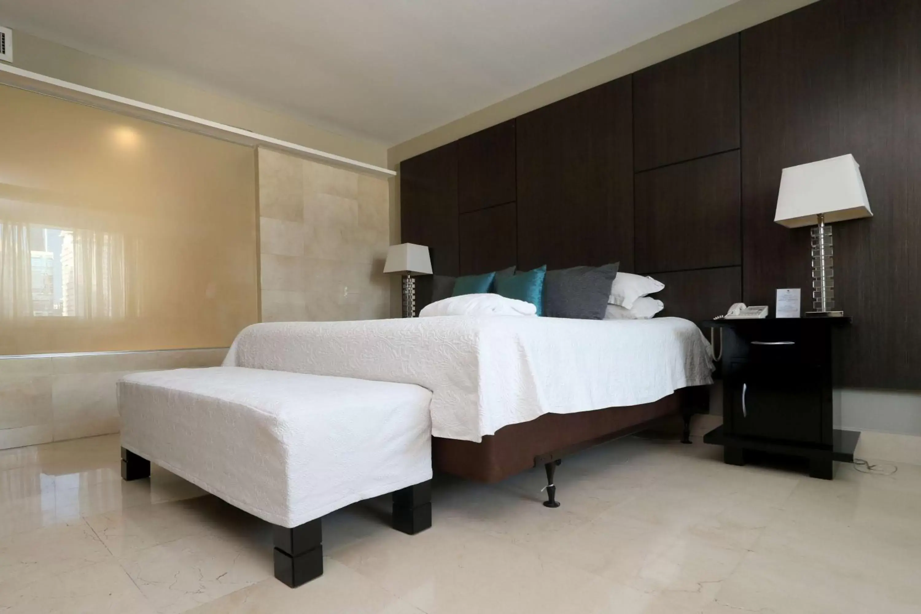 Photo of the whole room, Bed in Hotel El Panama by Faranda Grand, a member of Radisson Individuals