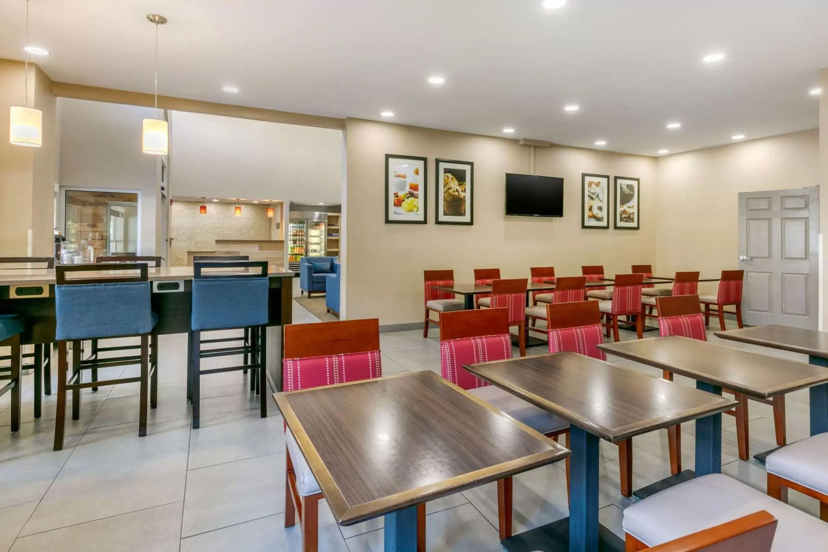 Restaurant/Places to Eat in Comfort Inn & Suites Nashville Franklin Cool Springs