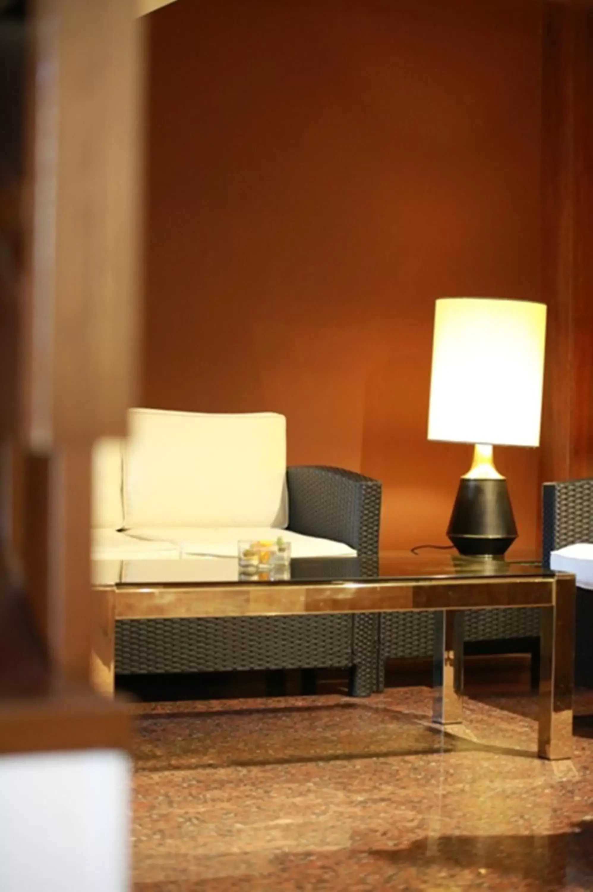Communal lounge/ TV room in Hotel Al Posta