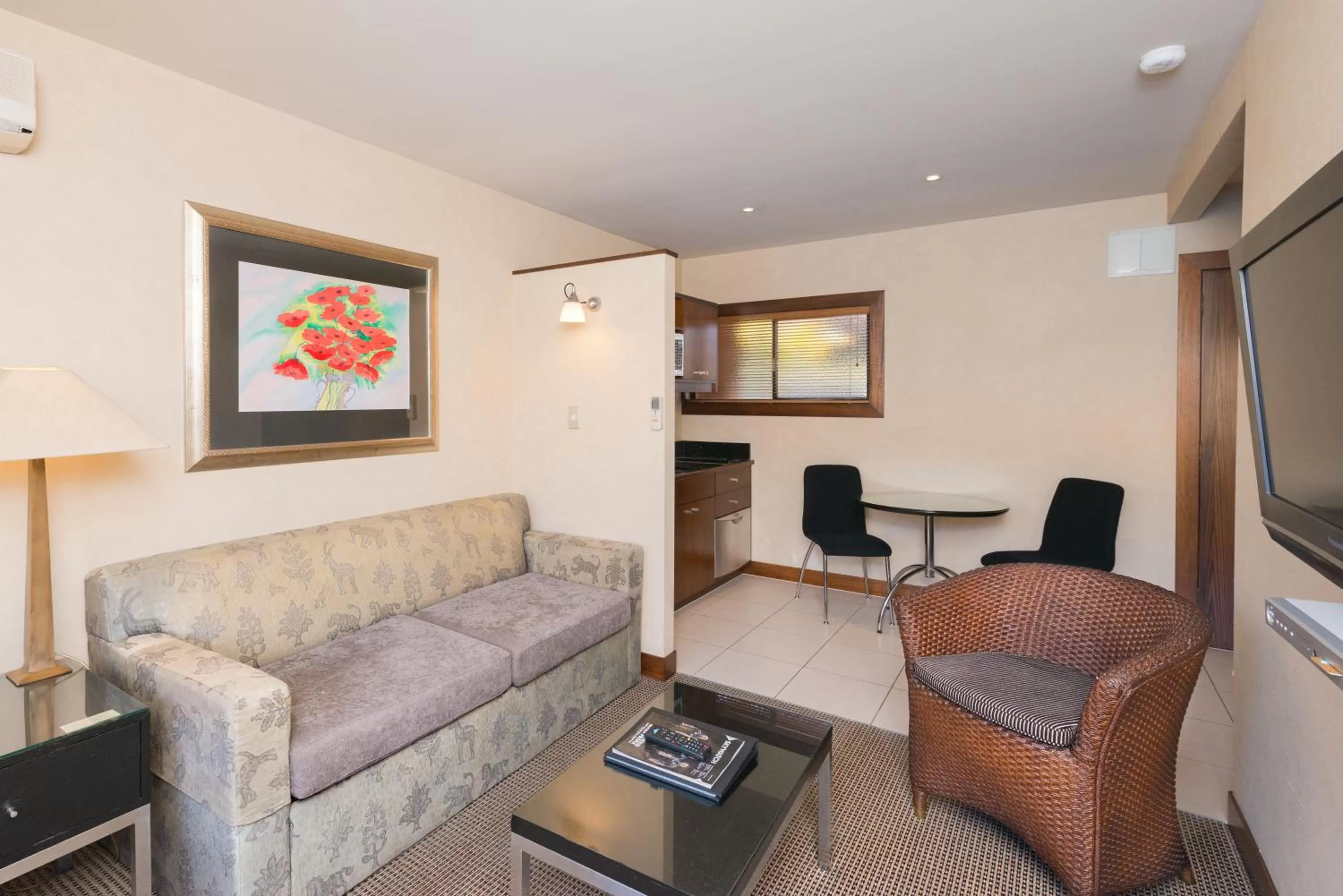 Living room in Oasis Beach Motel