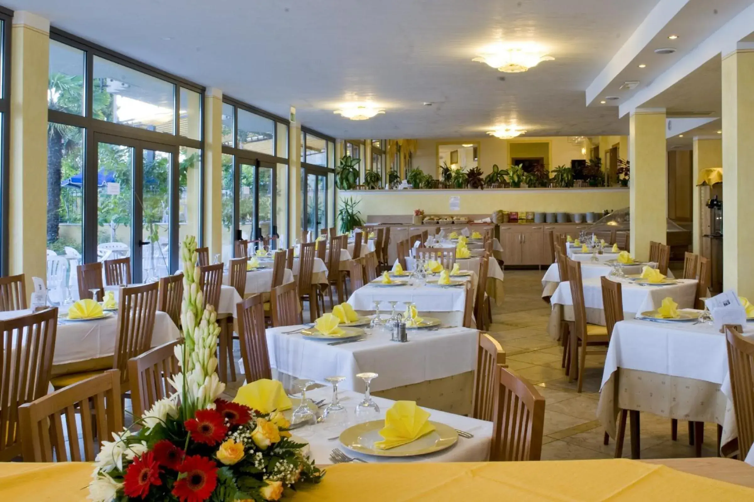 Restaurant/Places to Eat in Hotel Piccolo Paradiso