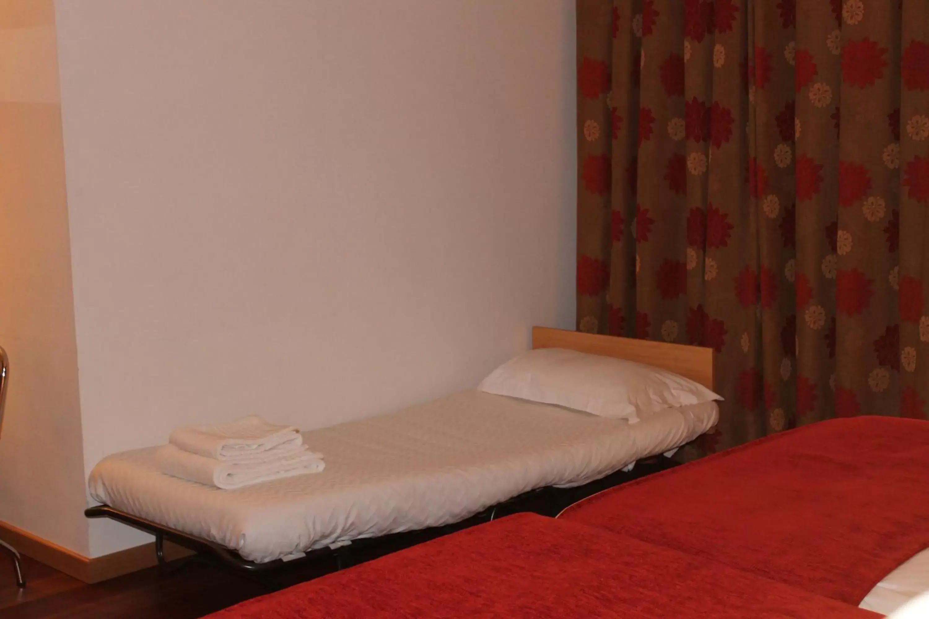 Bed in Leziria Parque Hotel