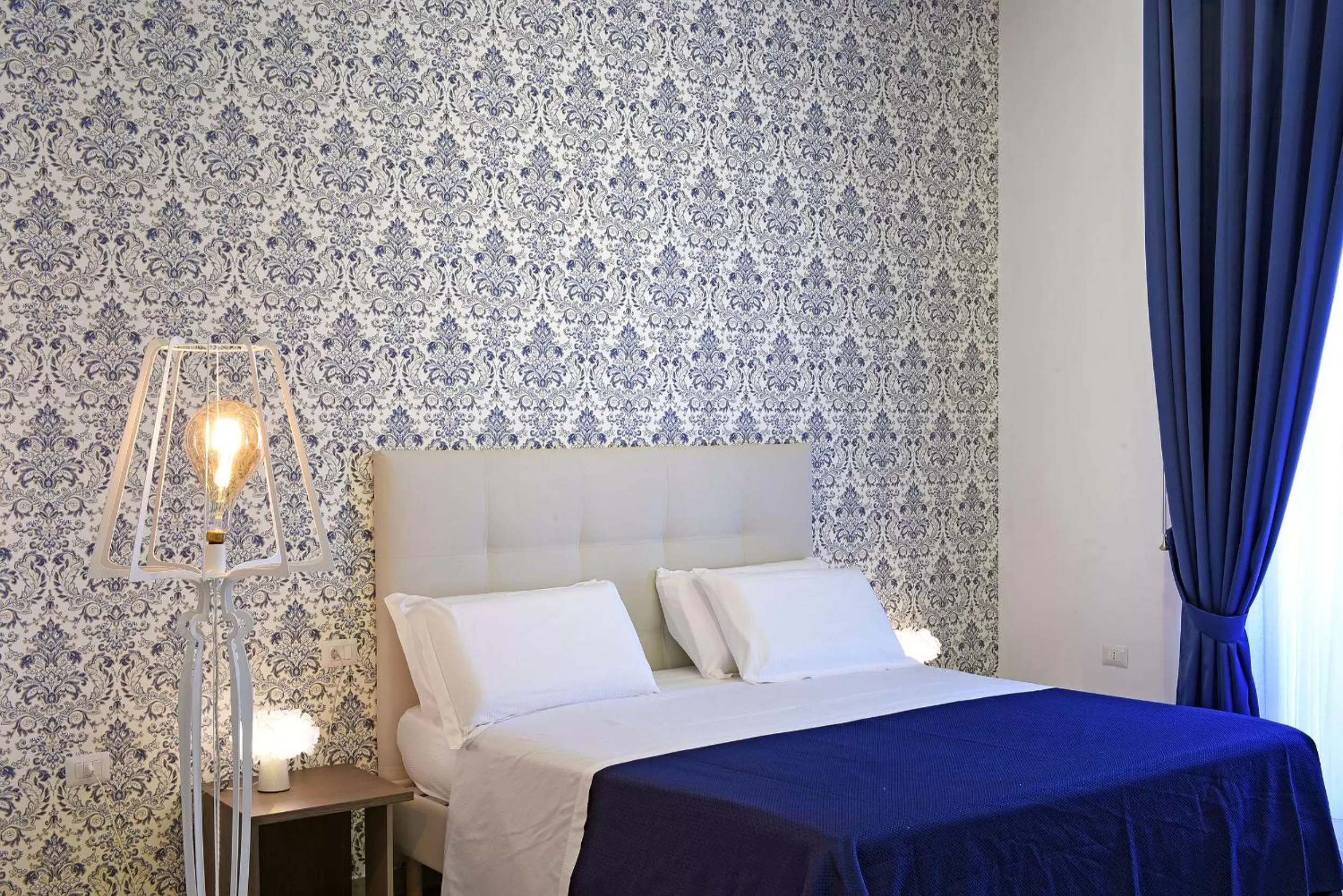 Bed in Barbarella Spa