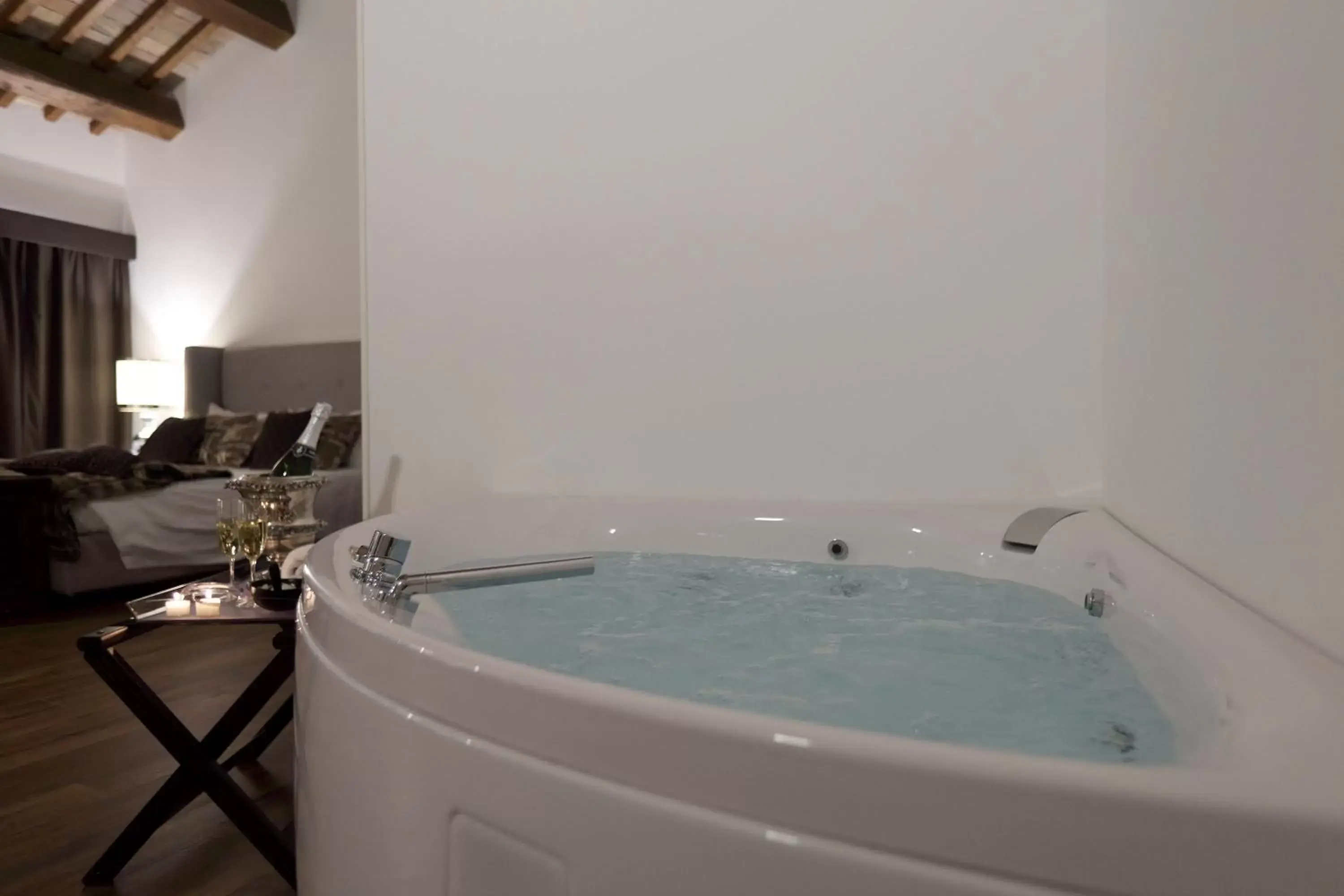 Hot Tub in Residenza Palazzo Fortuna - Boutique Hotel