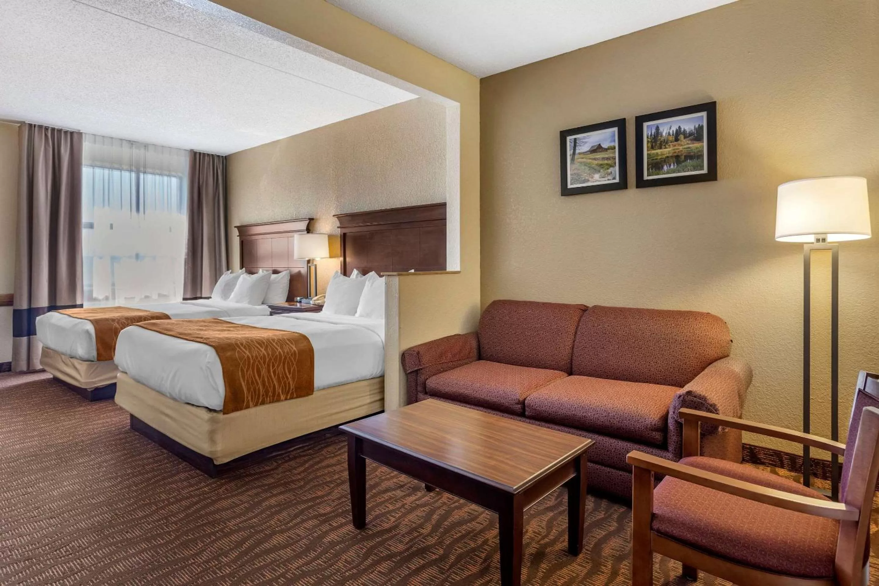 Bedroom, Bed in Comfort Inn & Suites Branson Meadows