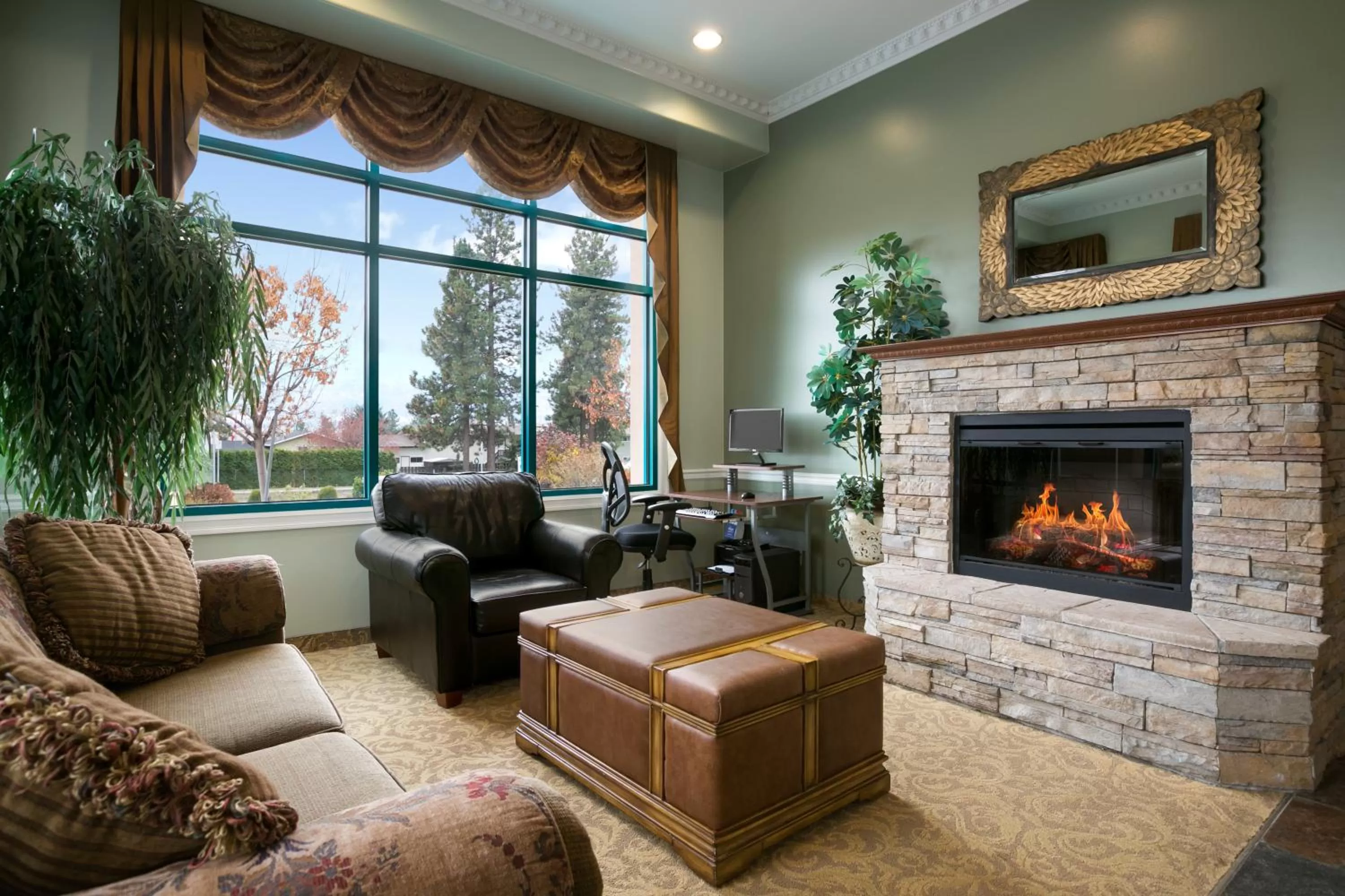 Lobby or reception in Ramada Merritt