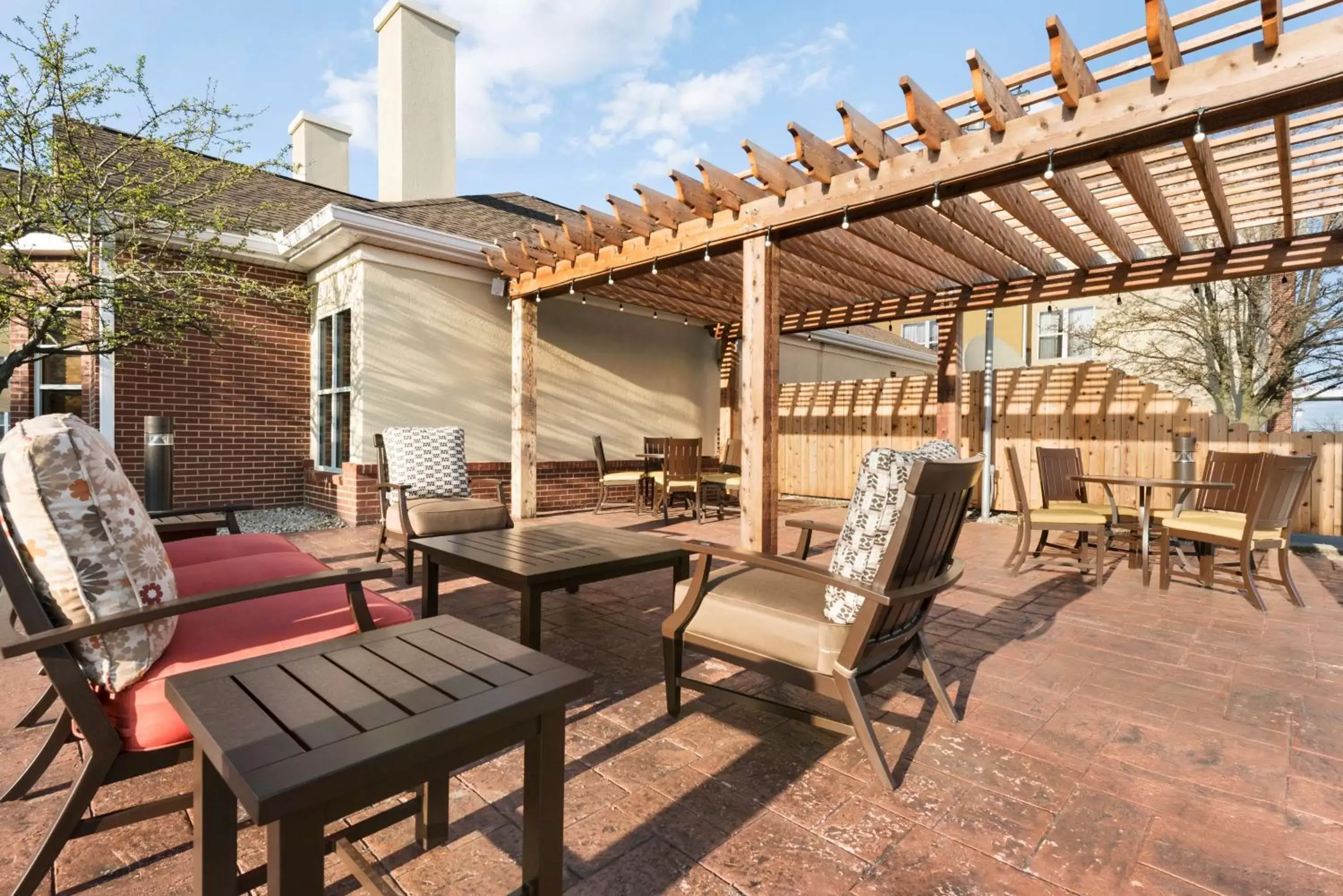 Patio, Seating Area in Homewood Suites by Hilton Columbus-Hilliard