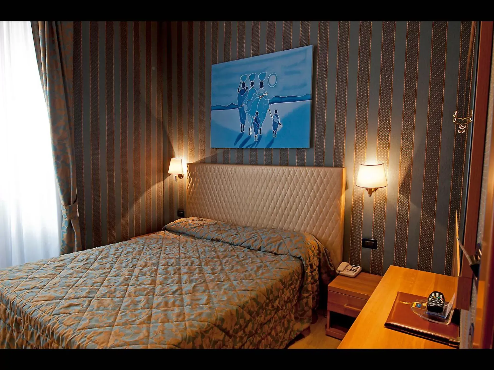 Bedroom, Bed in Hotel Lirico