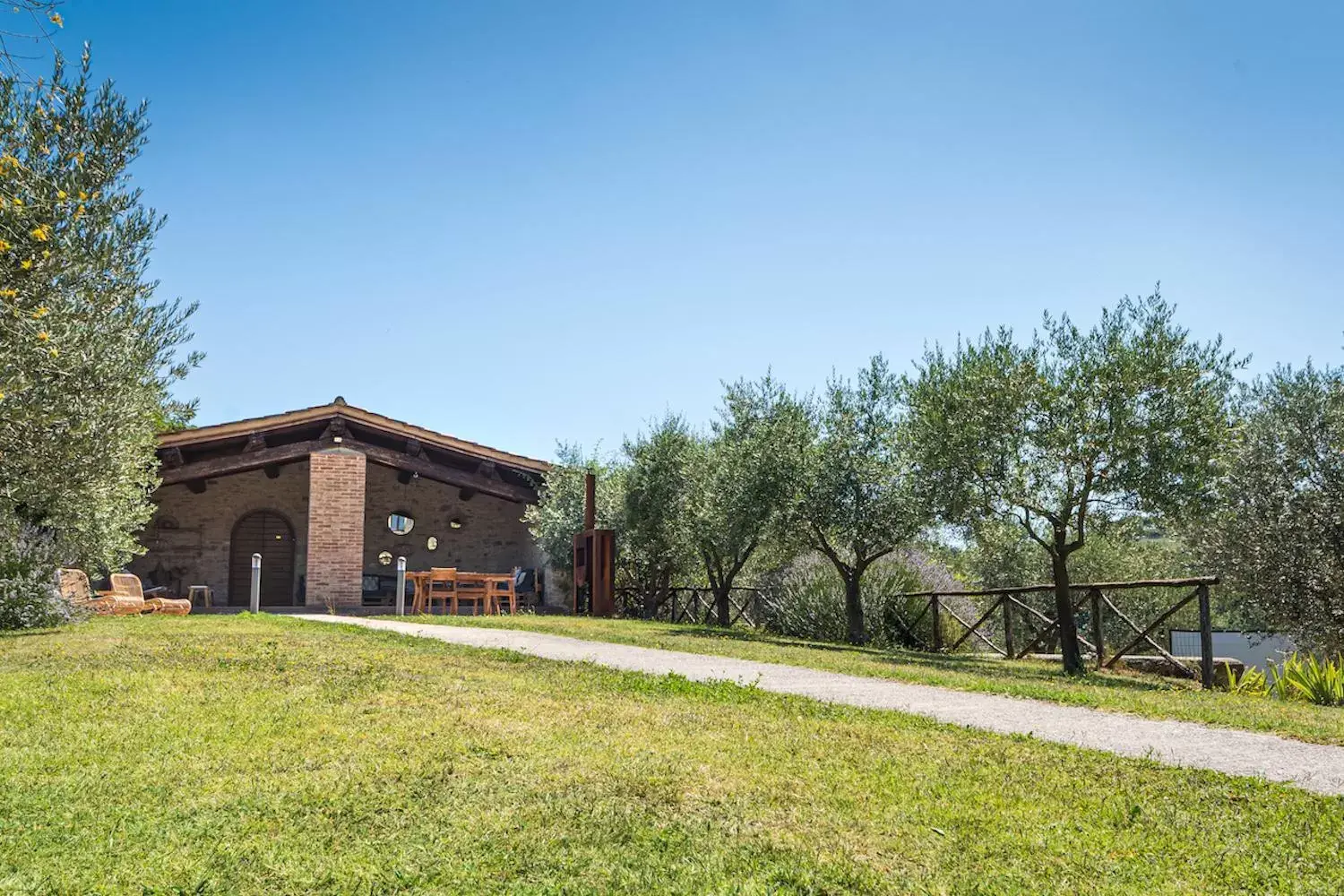 Property Building in Borgo Castello Panicaglia