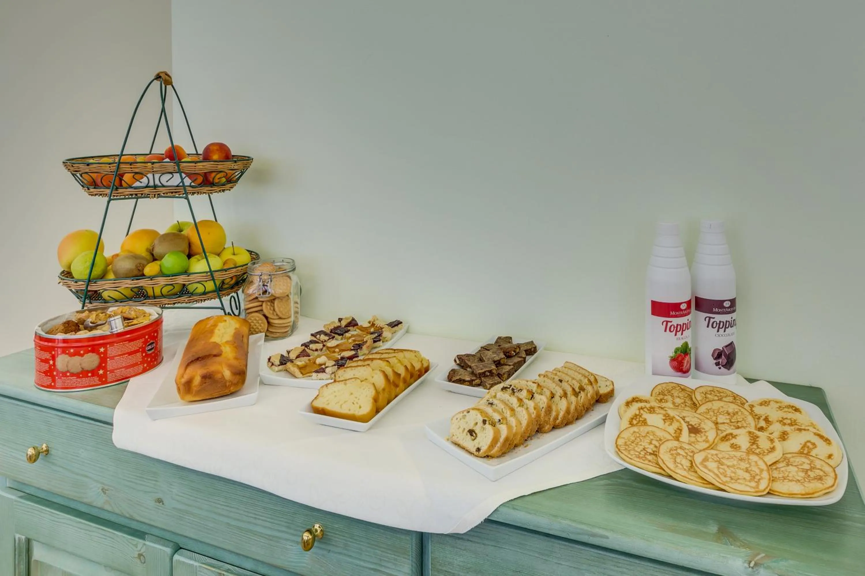 Buffet breakfast in Hotel Austria