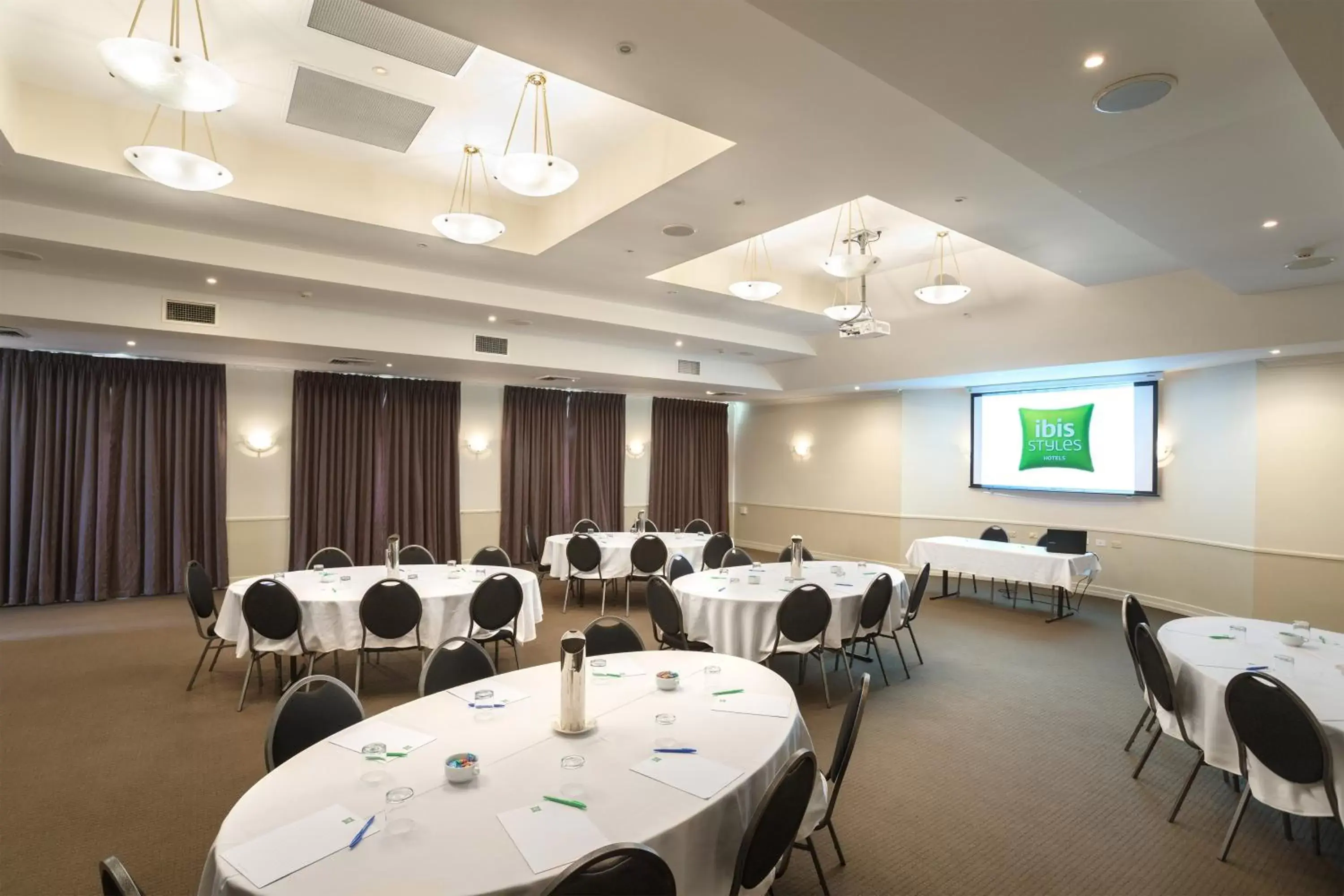 Meeting/conference room in ibis Styles Tamworth