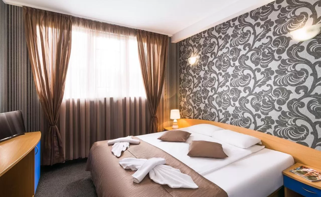 Bed in Hotel Central Point