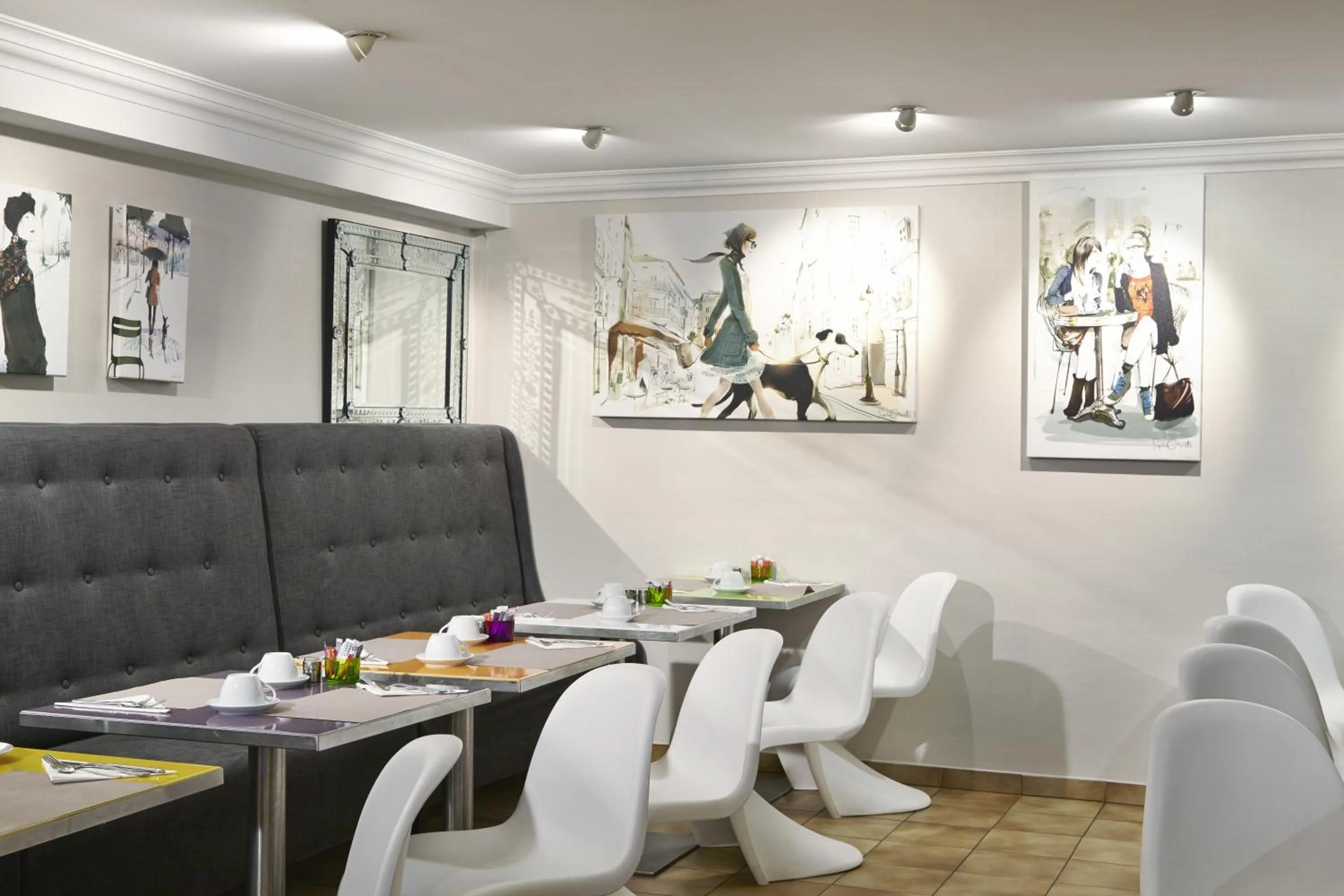 Restaurant/places to eat in Mercure Paris Bastille Saint Antoine